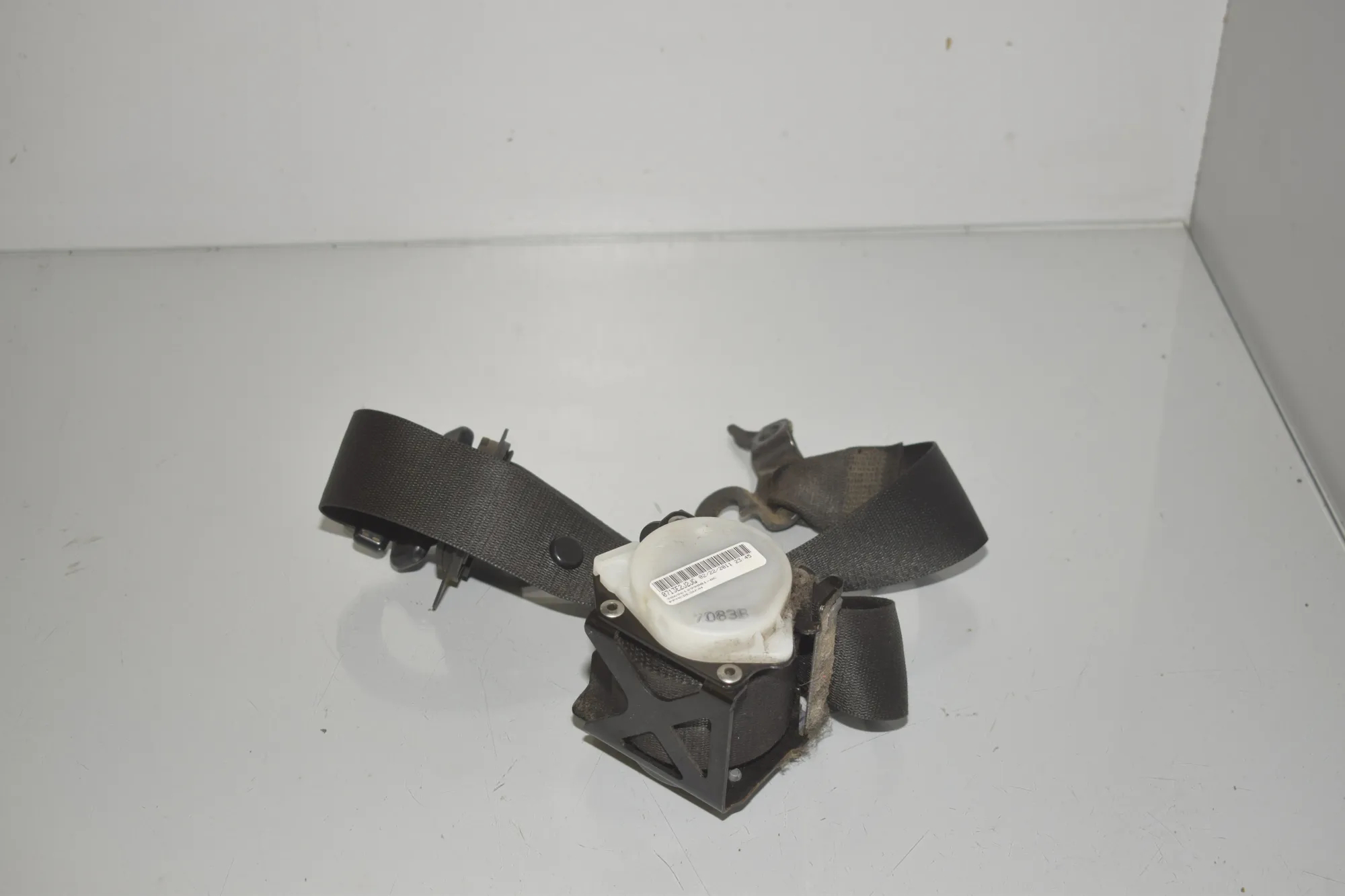 Front Left Seatbelt – OEM 7258431 · BMW X3 (F25) xDrive 20 d 2011 – 2
