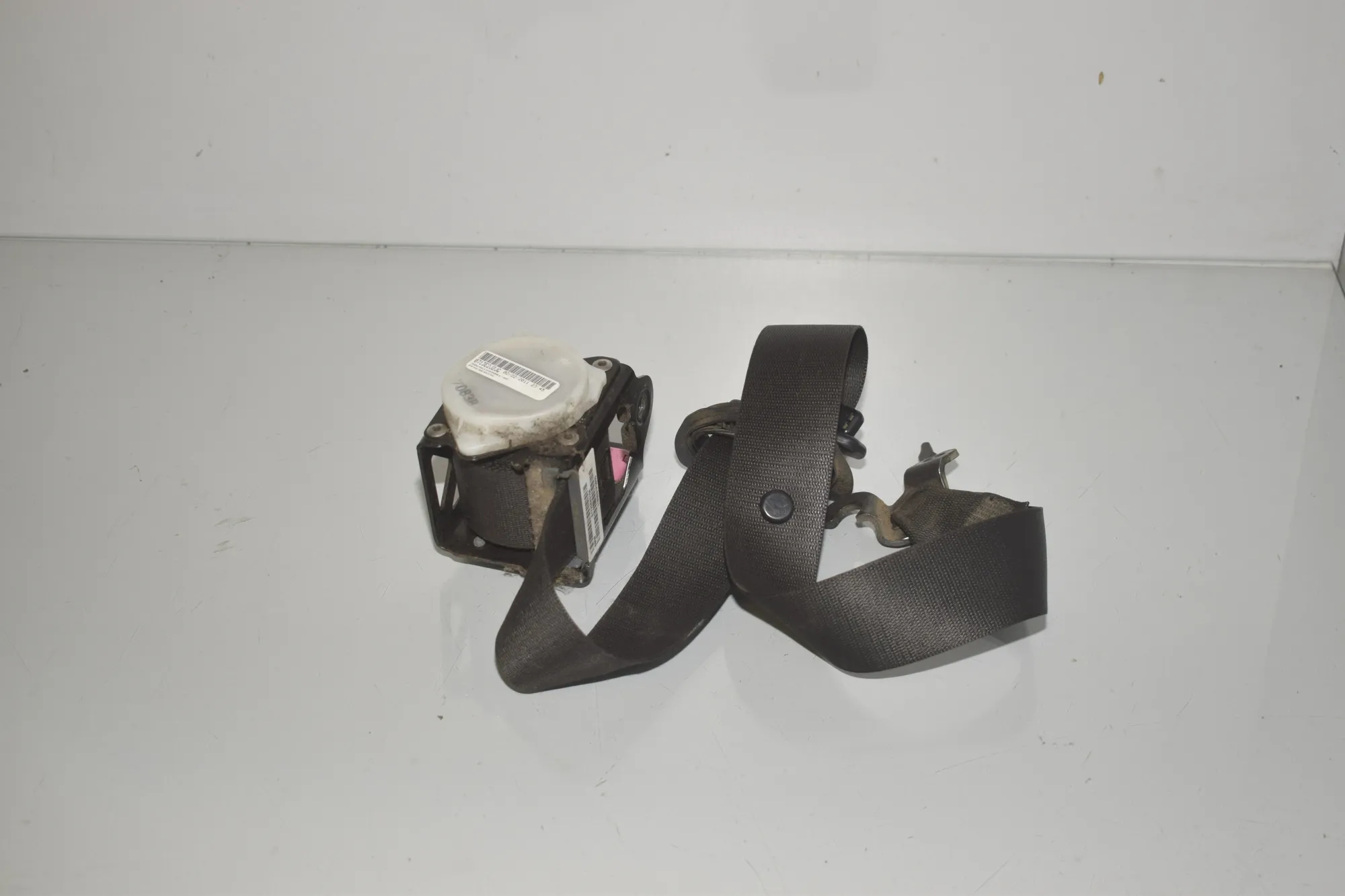 Front Left Seatbelt – OEM 7258431 · BMW X3 (F25) xDrive 20 d 2011