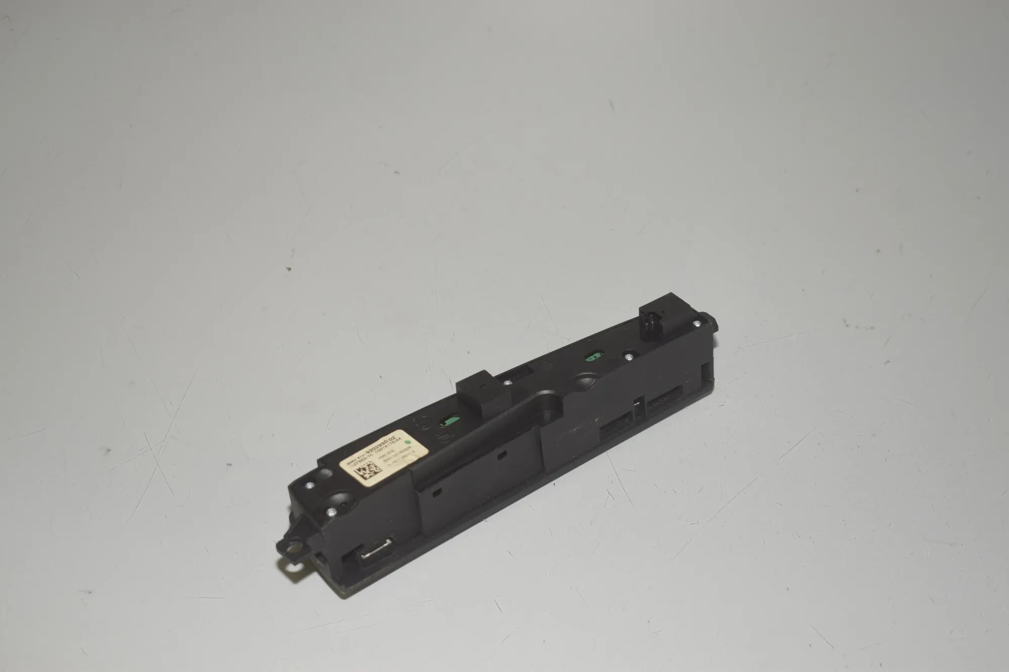 Switches – OEM 9202930 · BMW X3 (F25) xDrive 20 d 2011 – 4