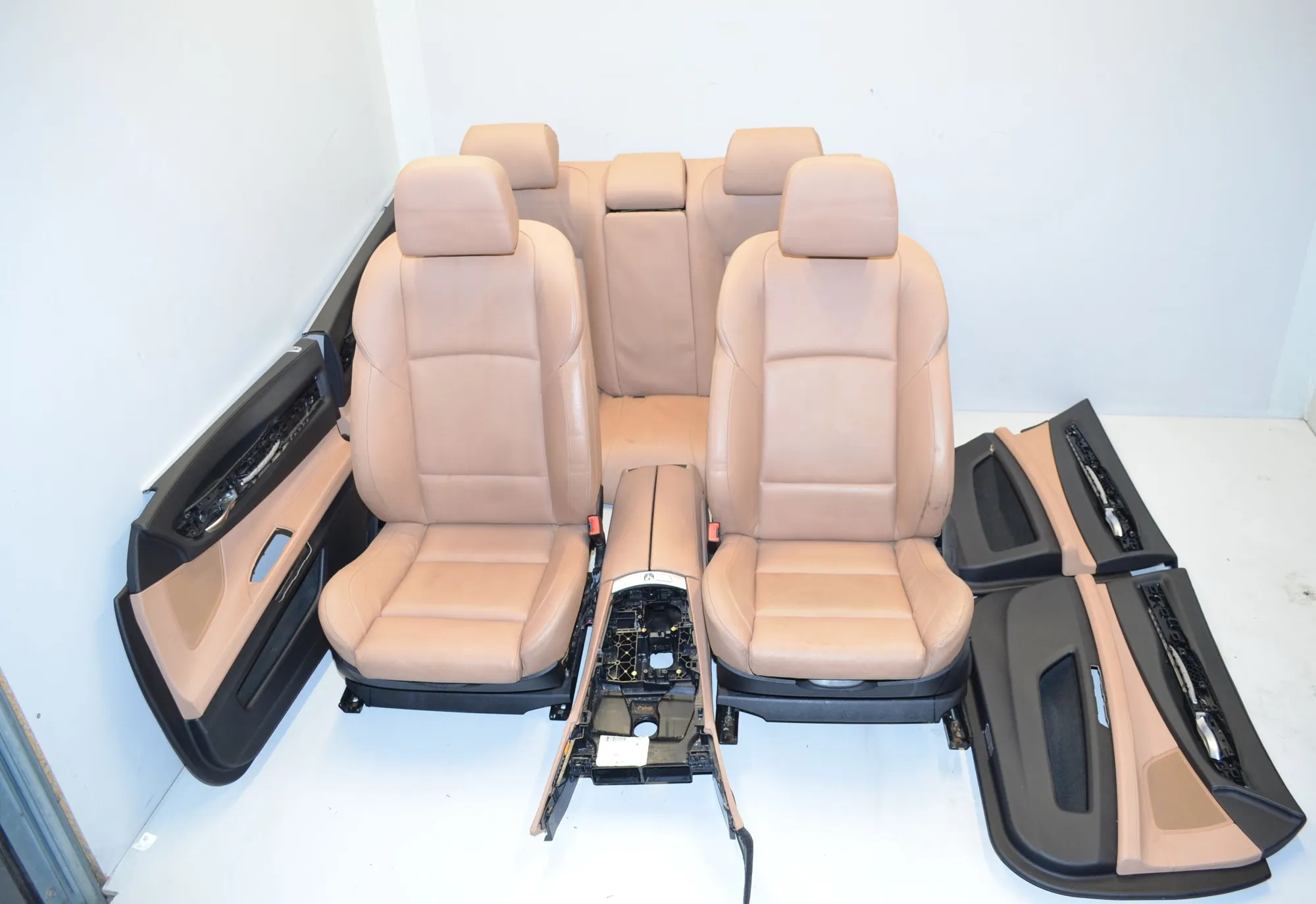 Seat set · BMW 7 (F01, F02) 730 d 2009
