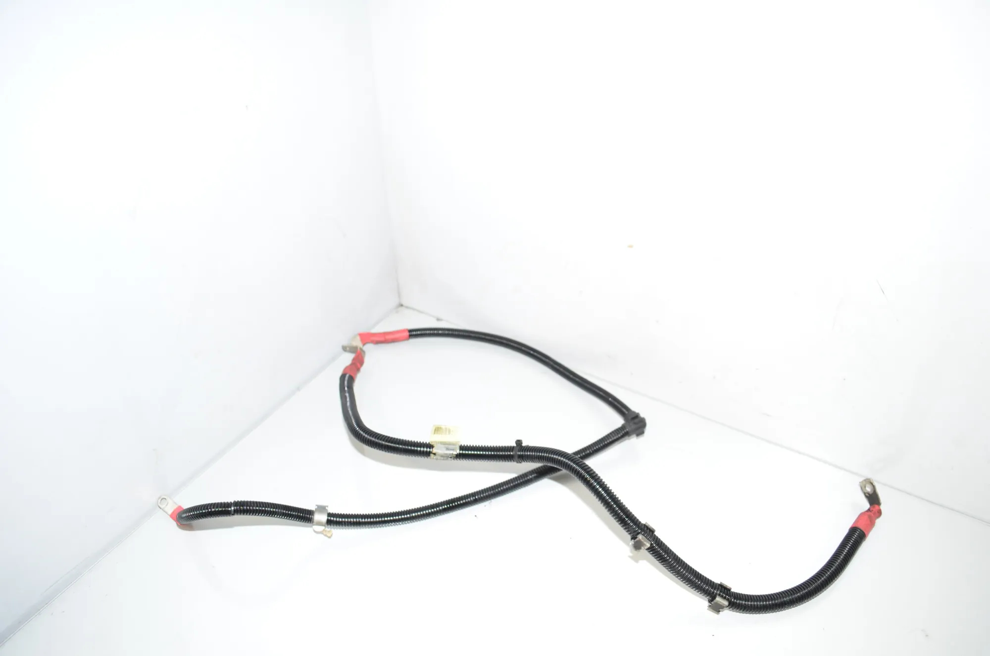 Positive Battery Cable – OEM 8515494 · BMW 5 Touring (F11) 530 d 2012 – 4