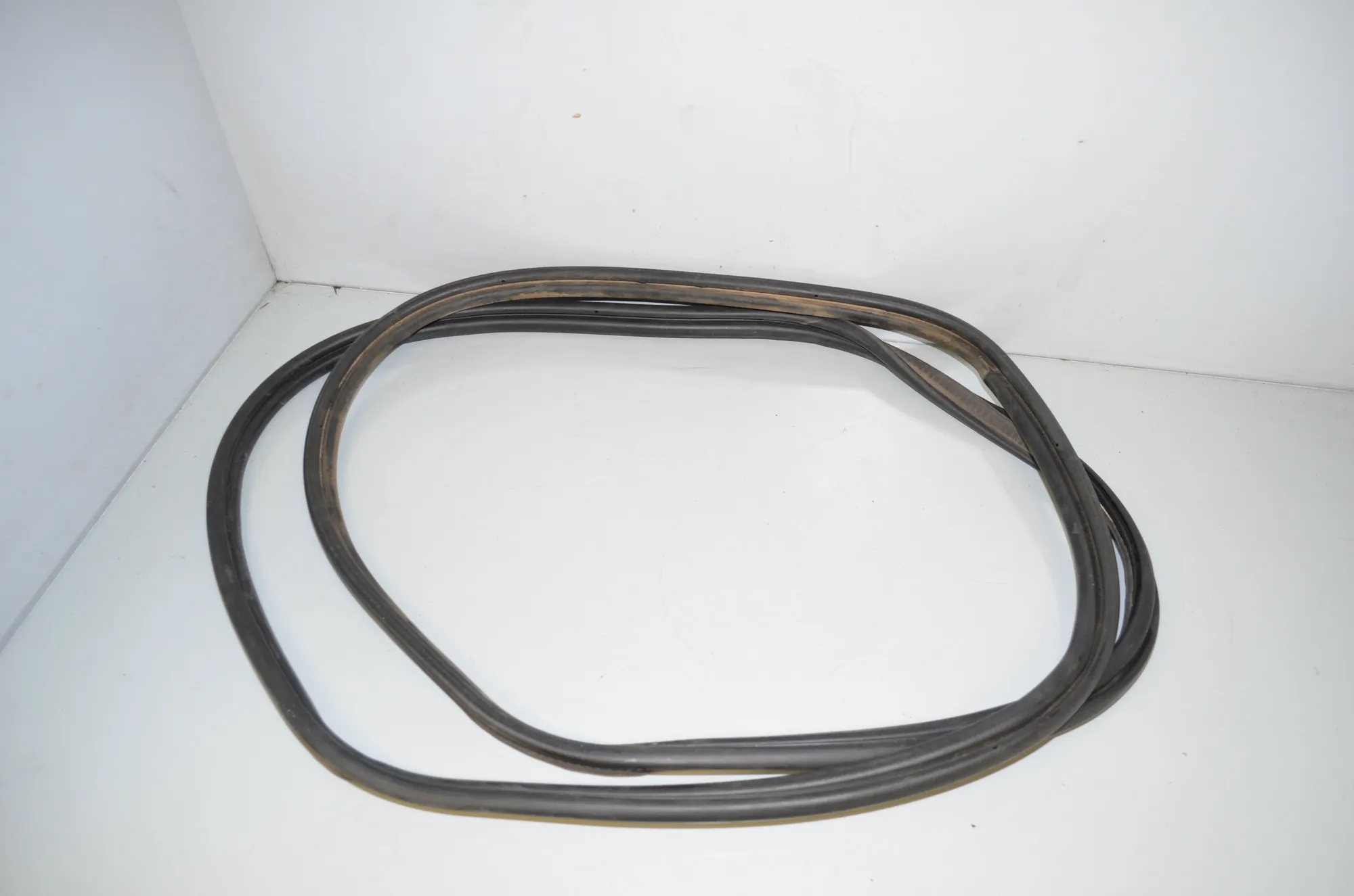 Tailgate Rubber Seal – OEM 7301846 · BMW X3 (F25) xDrive 20 d 2011 – 3