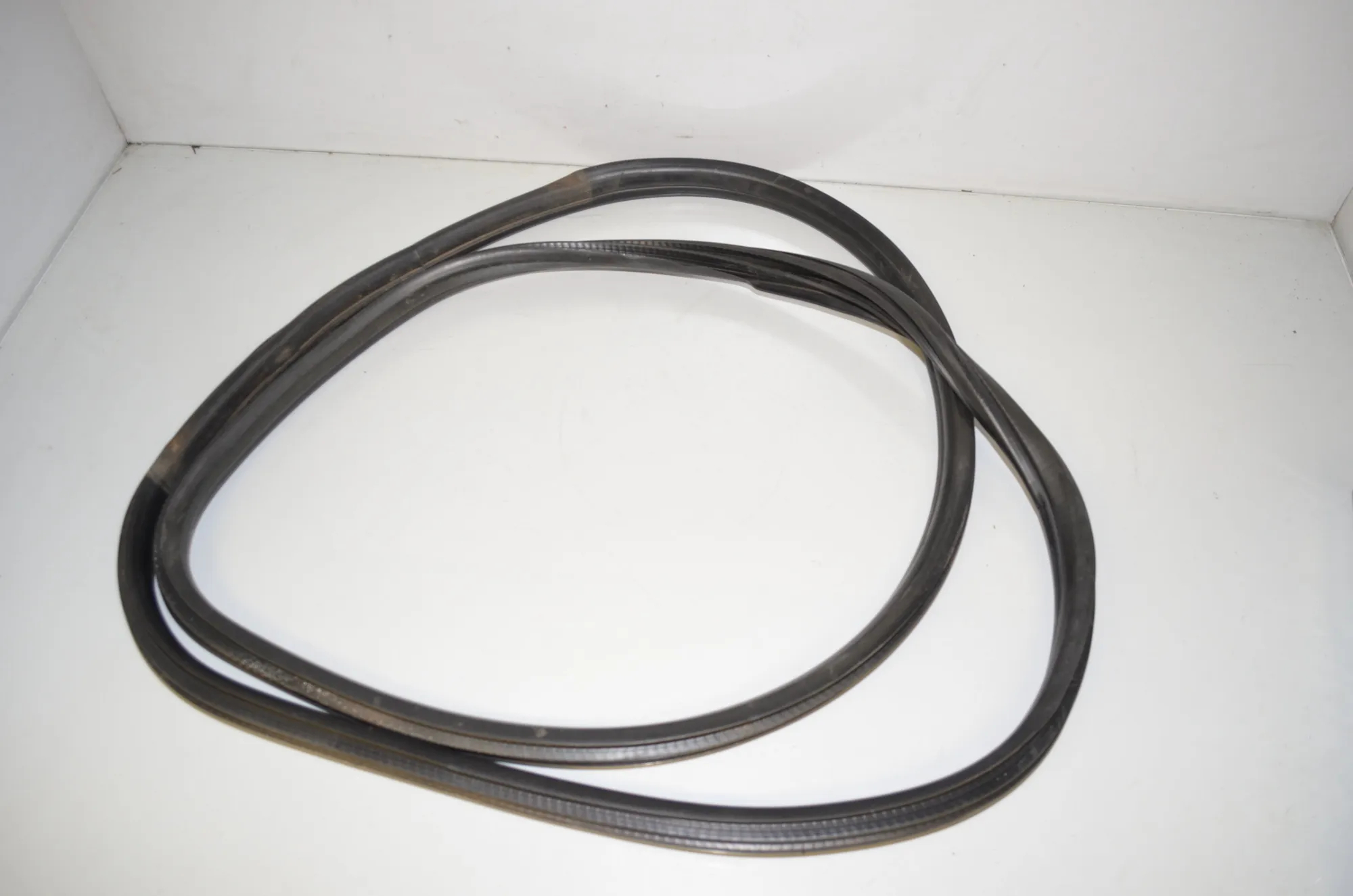 Front Left Door Seal Rubber – OEM 7300242 · BMW X3 (F25) xDrive 20 d 2011 – 3