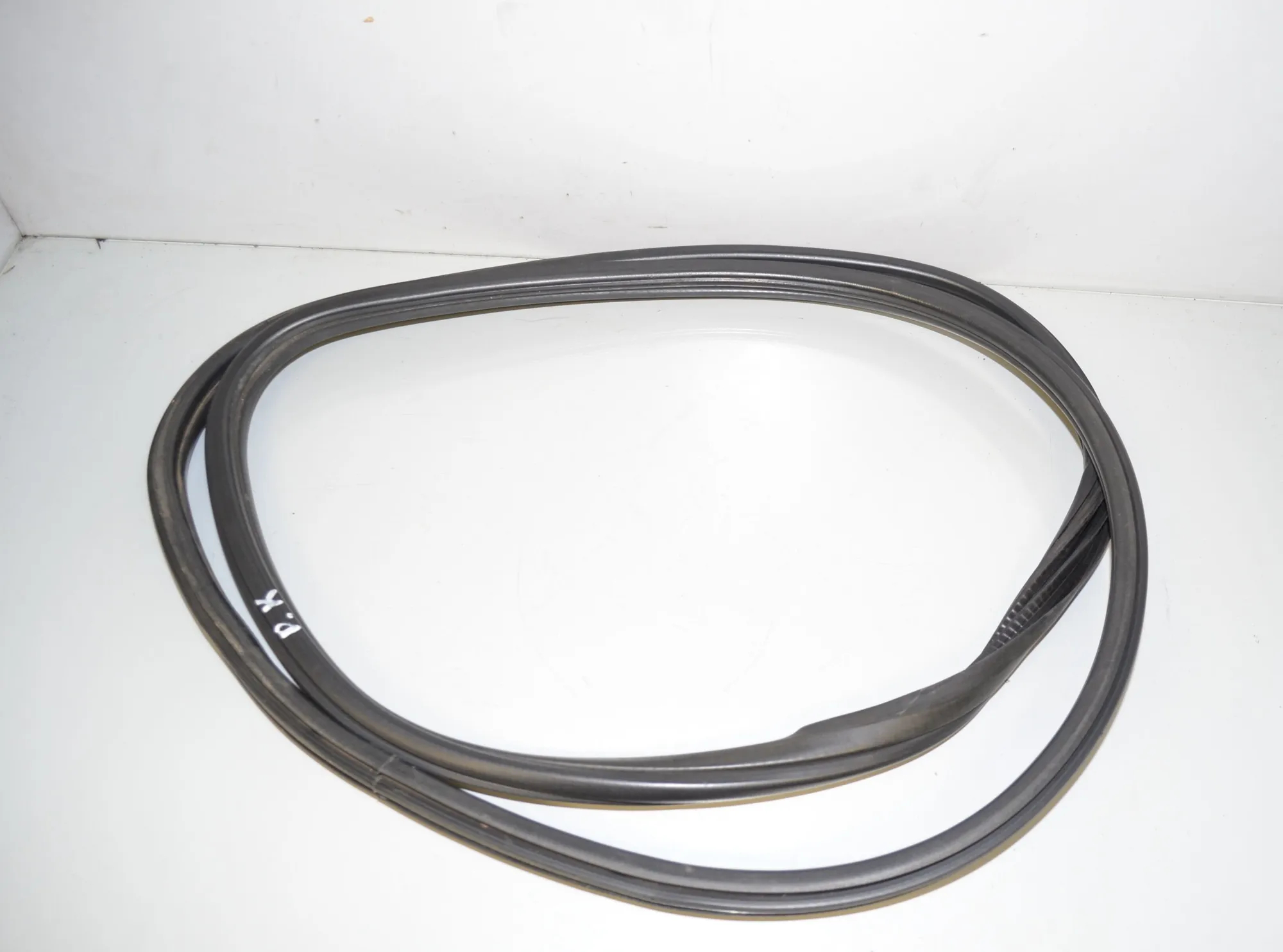 Front Left Door Seal Rubber – OEM 7300242 · BMW X3 (F25) xDrive 20 d 2011 – 2