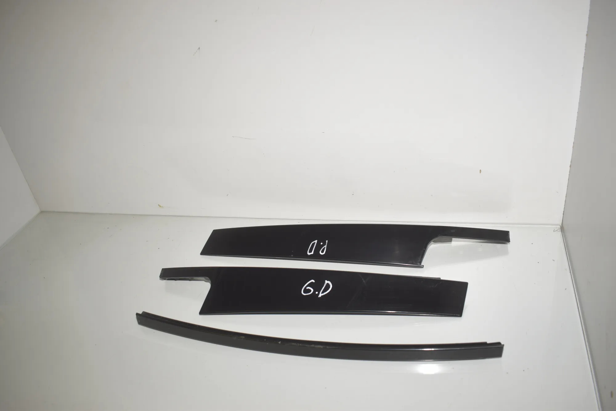 Rear Right Door Vertical Trim – OEM 7263380 · BMW 3 Touring (F31) 335 d xDrive 2014 – 3