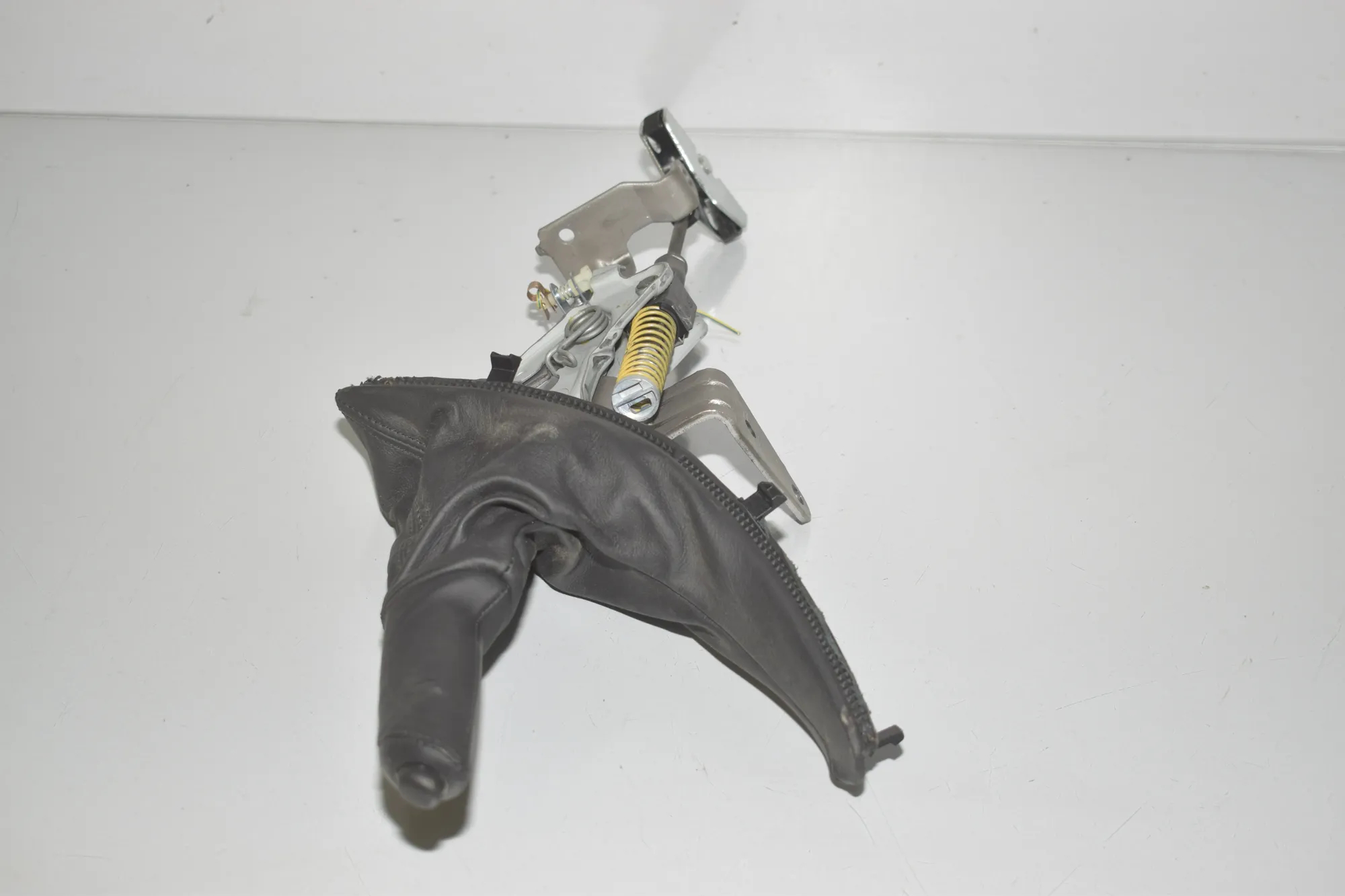 Handbrake Handle – OEM 7846807 · BMW 3 Touring (F31) 335 d xDrive 2014 – 2