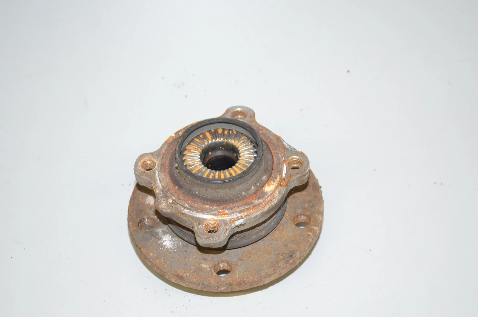 Front Left Wheel Bearing – OEM 6876844 · BMW 3 Touring (F31) 335 d xDrive 2014 – 3