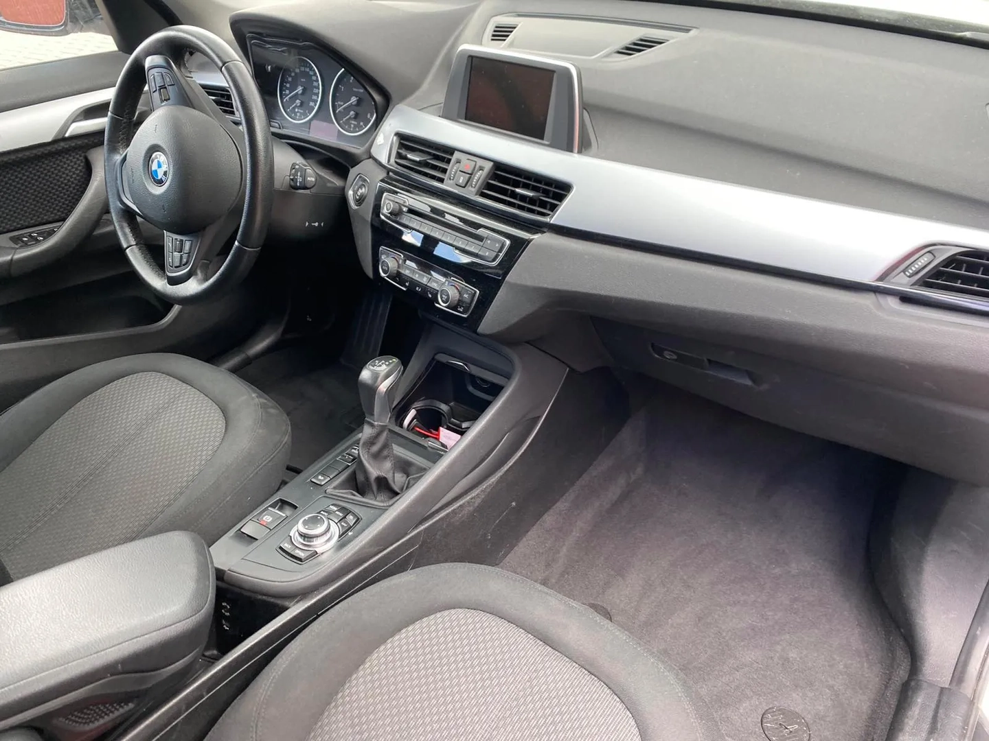 BMW X1 (F48) xDrive 18 d 2016 – 9