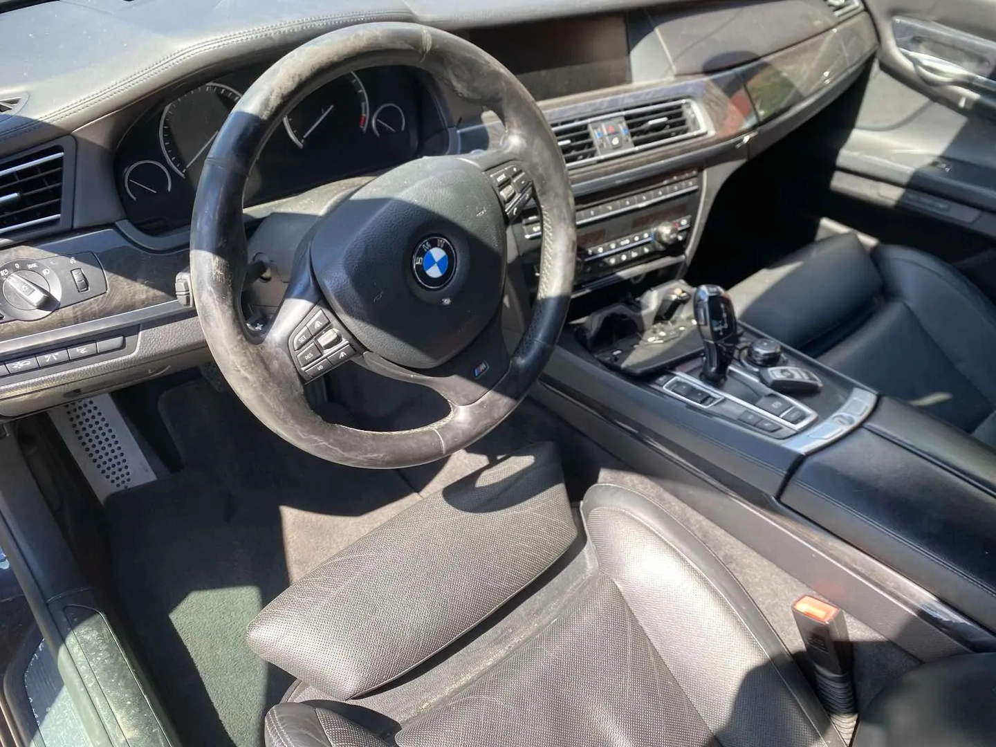 BMW 7 (F01, F02) 750 i 2010 – 9