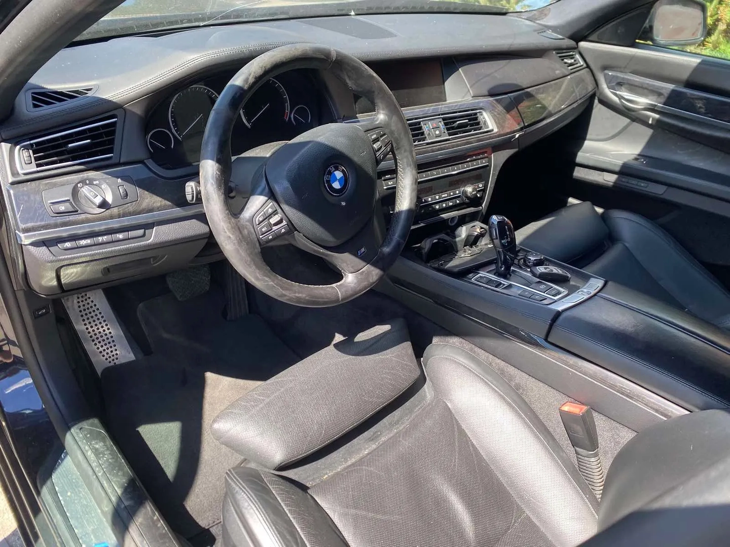 BMW 7 (F01, F02) 750 i 2010 – 8