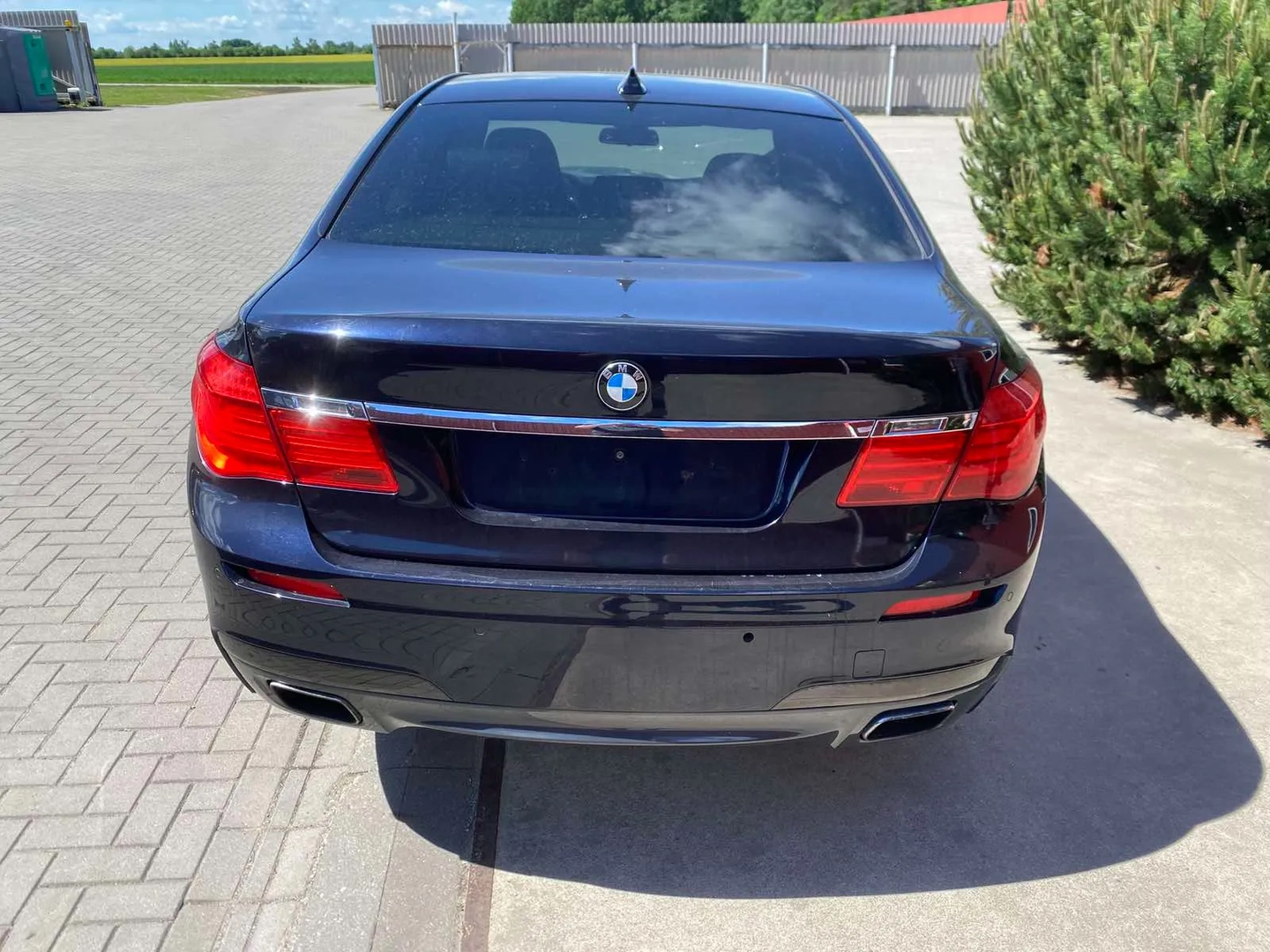 BMW 7 (F01, F02) 750 i 2010 – 5