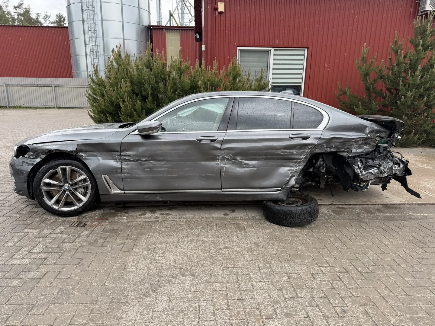 BMW 7 (G11, G12) 750 d, Ld xDrive 2016 – 7