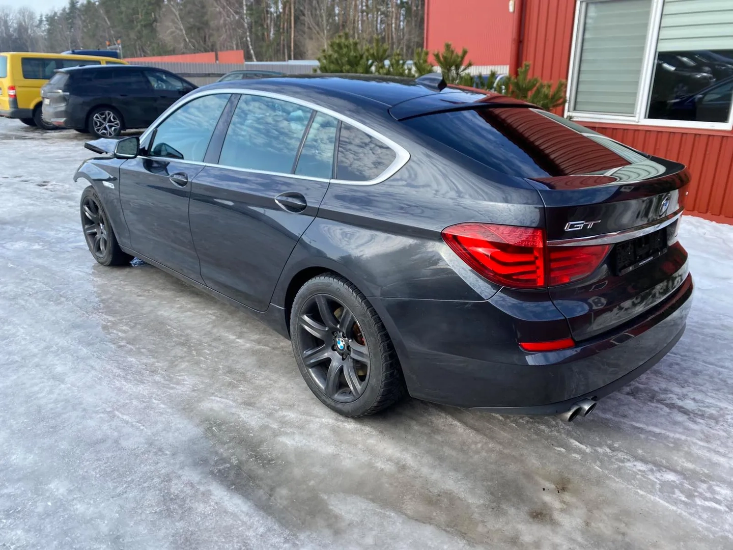 BMW 5 Gran Turismo (F07) 530 d 2009 – 6