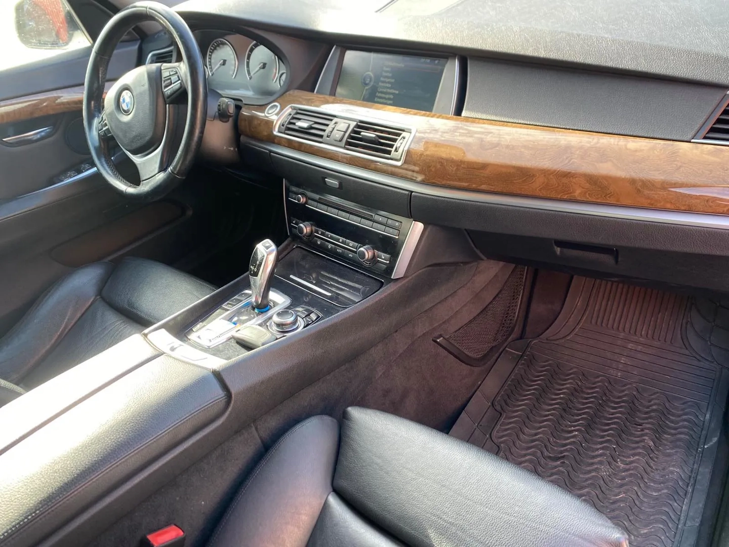BMW 5 Gran Turismo (F07) 530 d 2009 – 9