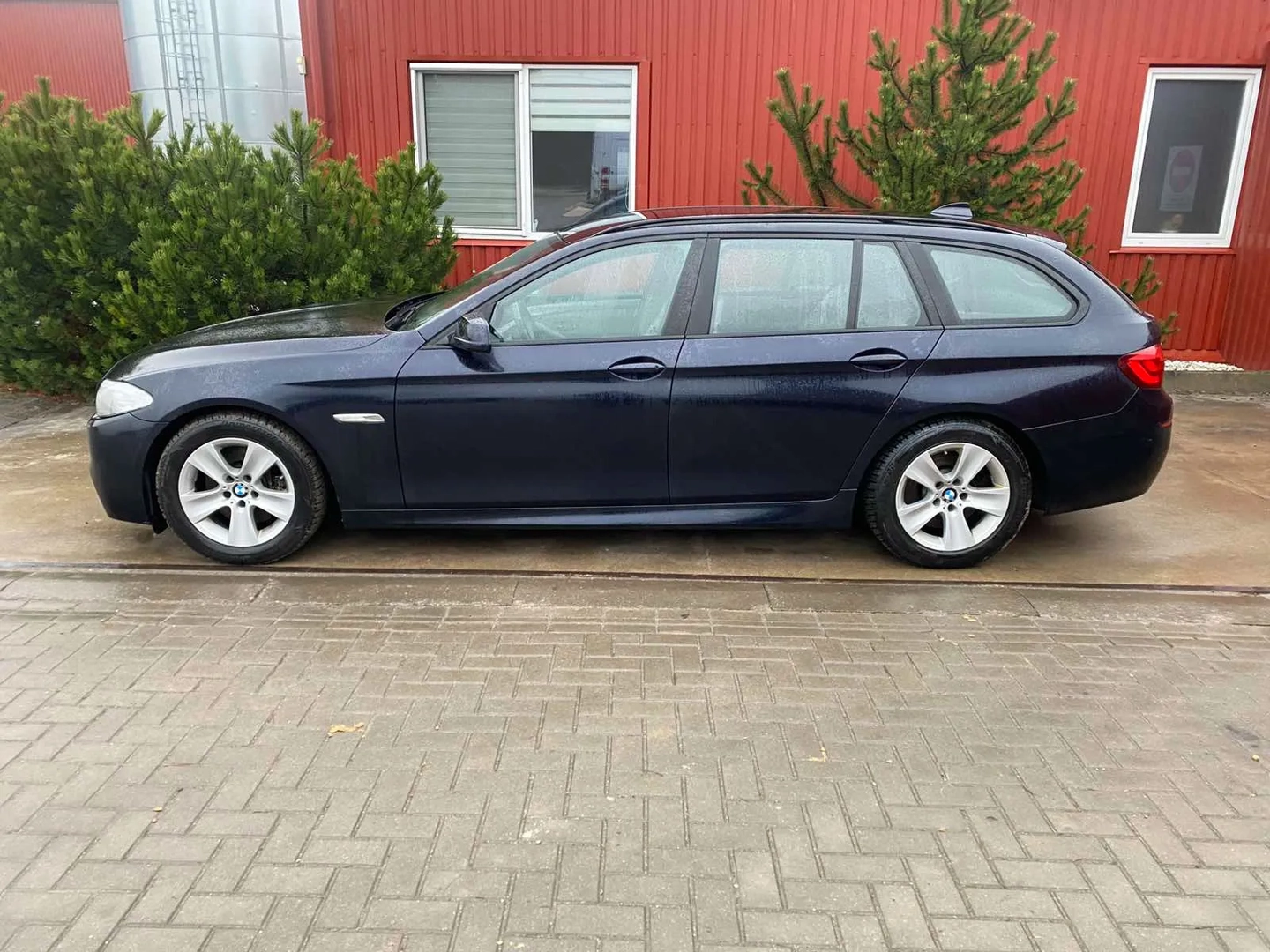 BMW 5 Touring (F11) 530 d xDrive 2012 – 7