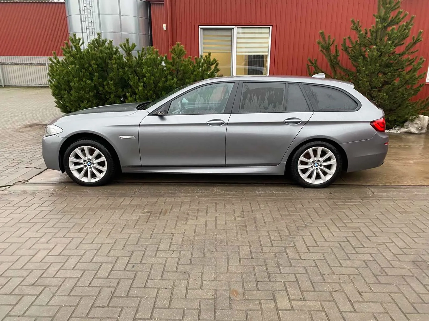 BMW 5 Touring (F11) 530 d xDrive 2011 – 7