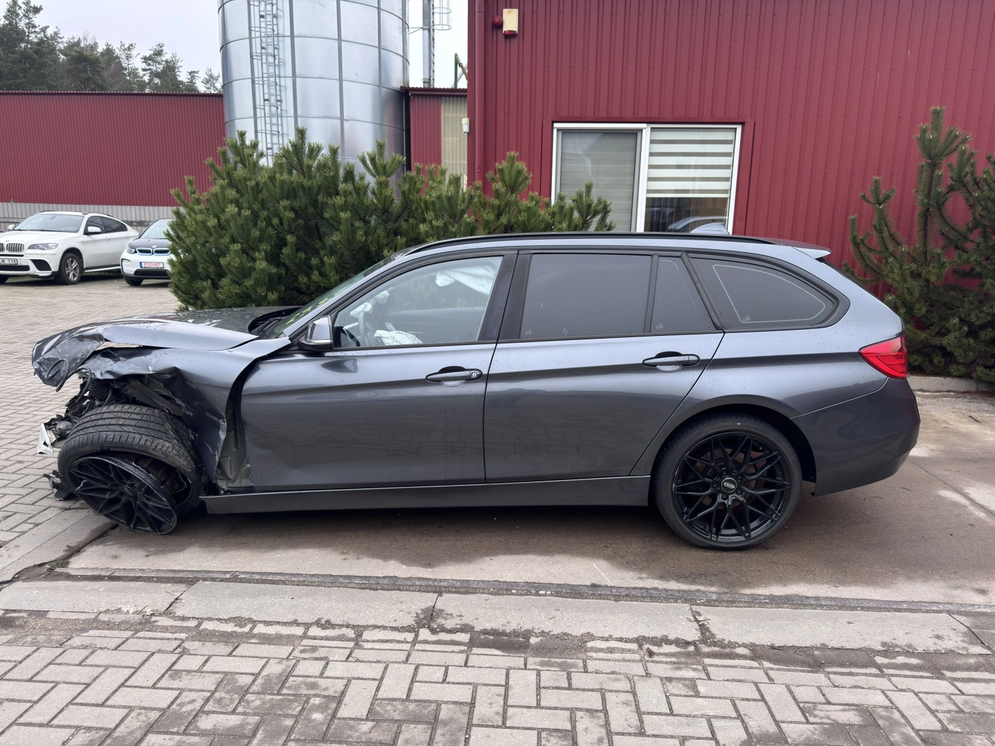 BMW 3 Touring (F31) 320 i 2012 – 6
