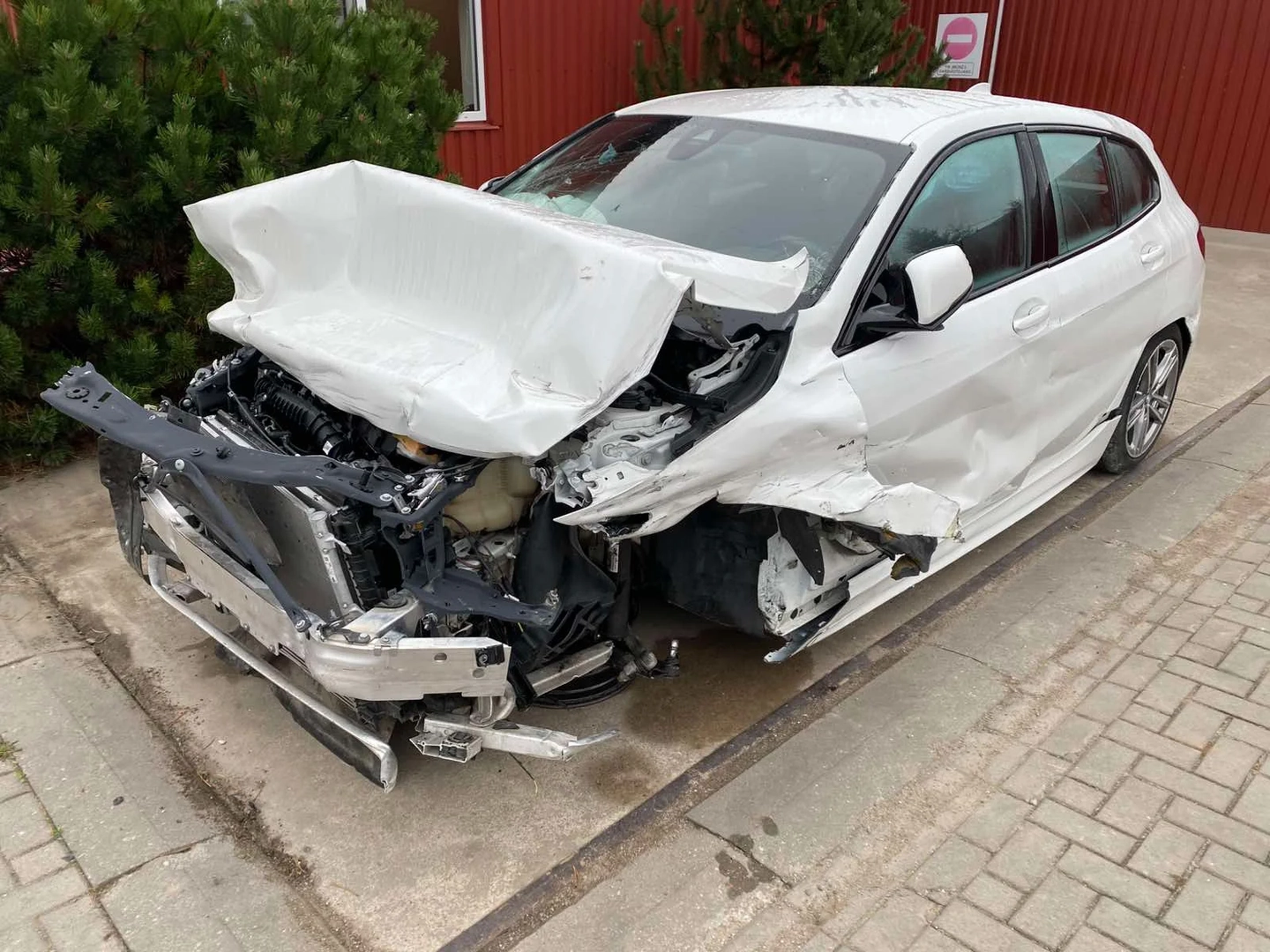 BMW 1 (F40) (2019 - -) (F40)118i 2020 – 4