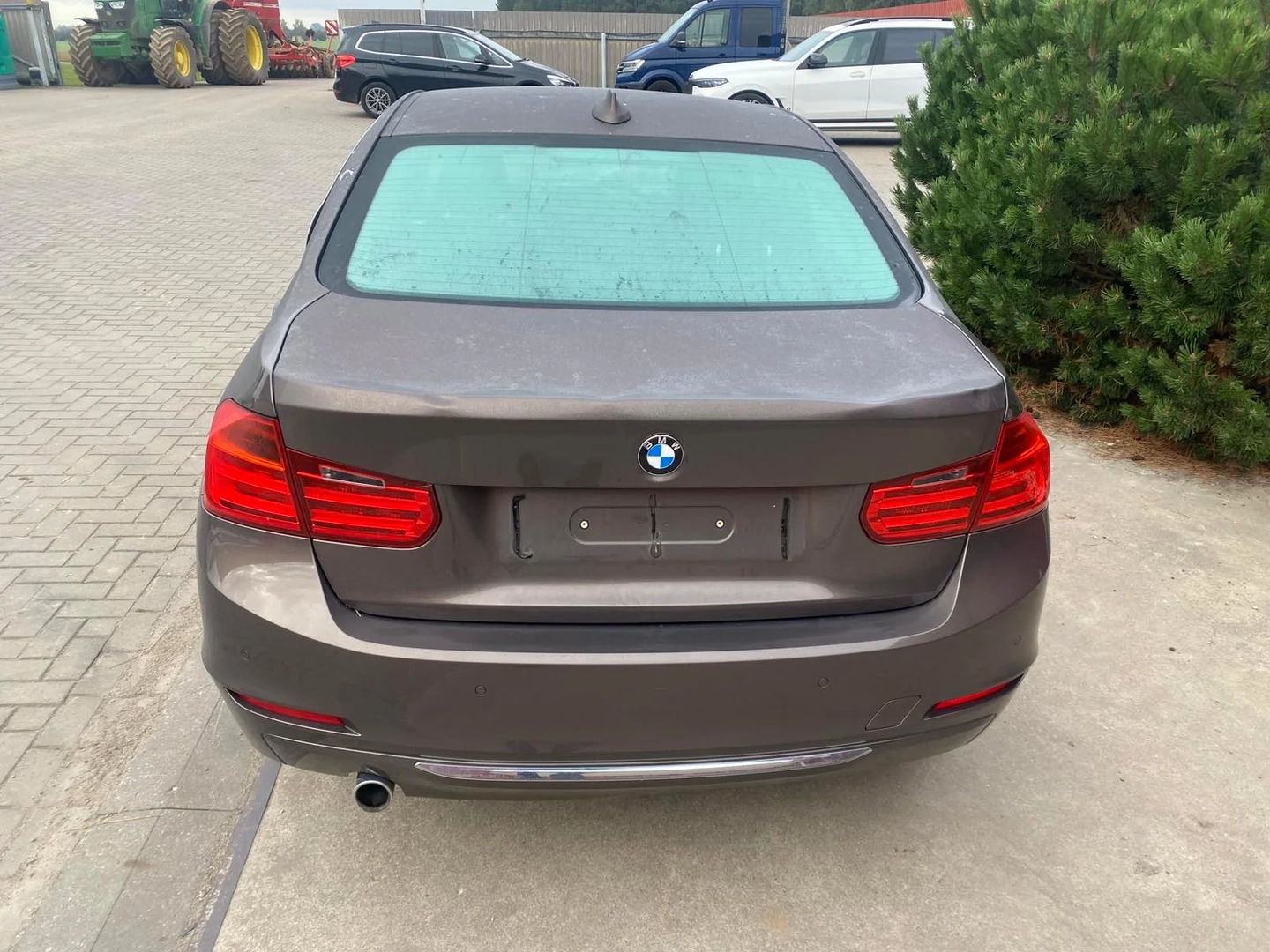 BMW 3 (F30, F80) 318 d 2013 – 5
