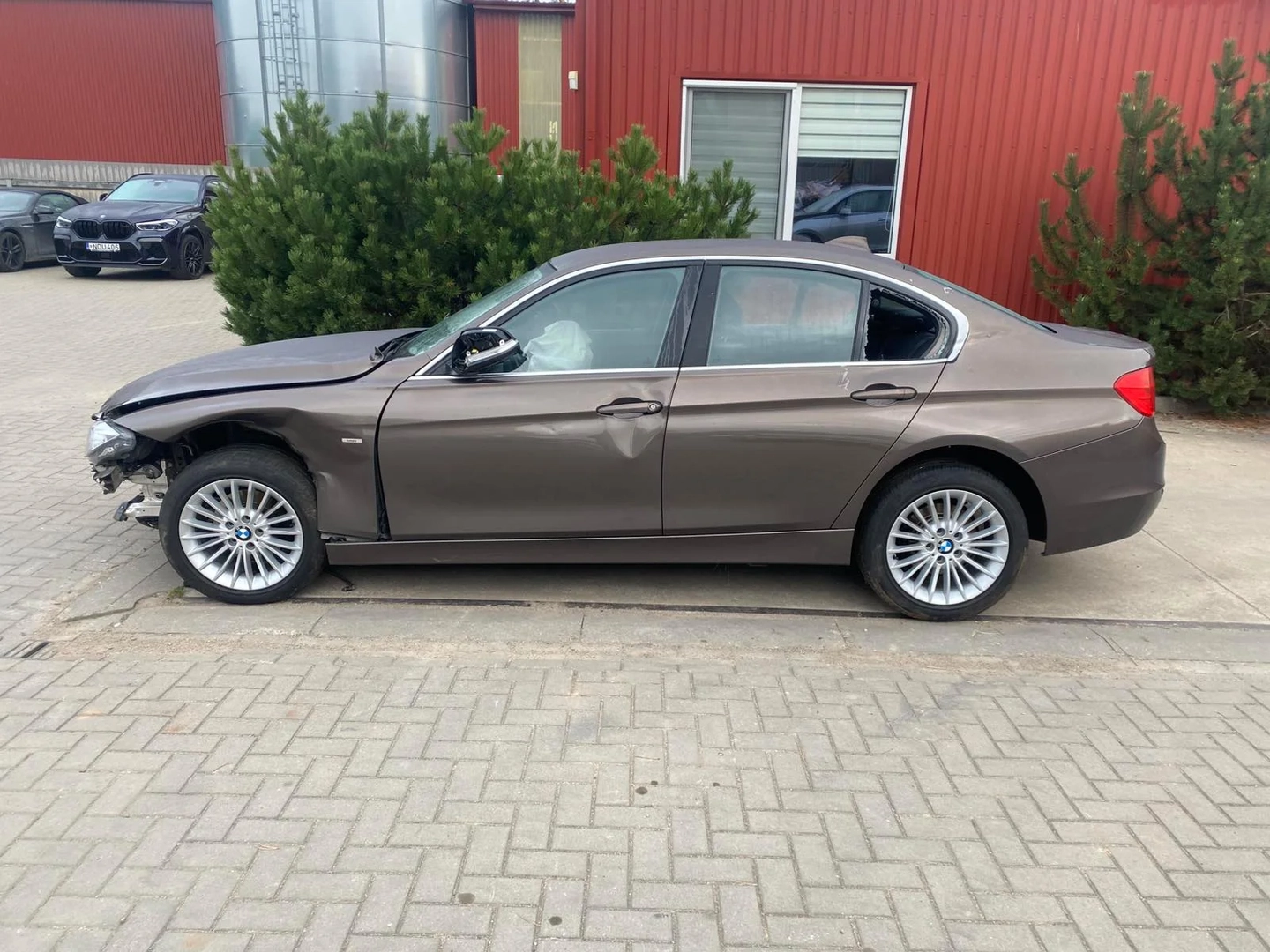 BMW 3 (F30, F80) 318 d 2013 – 7