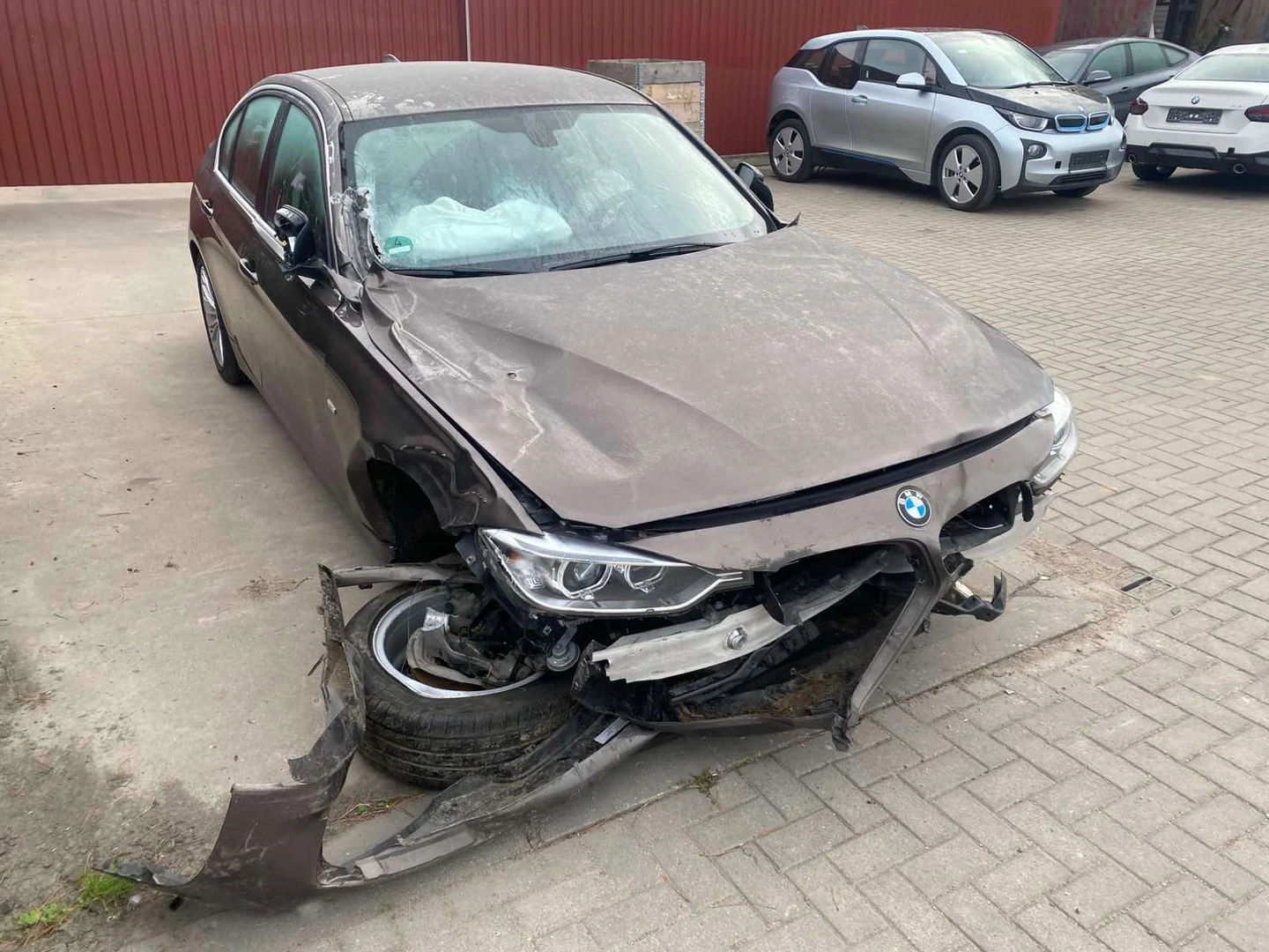 BMW 3 (F30, F80) 318 d 2013 – 2