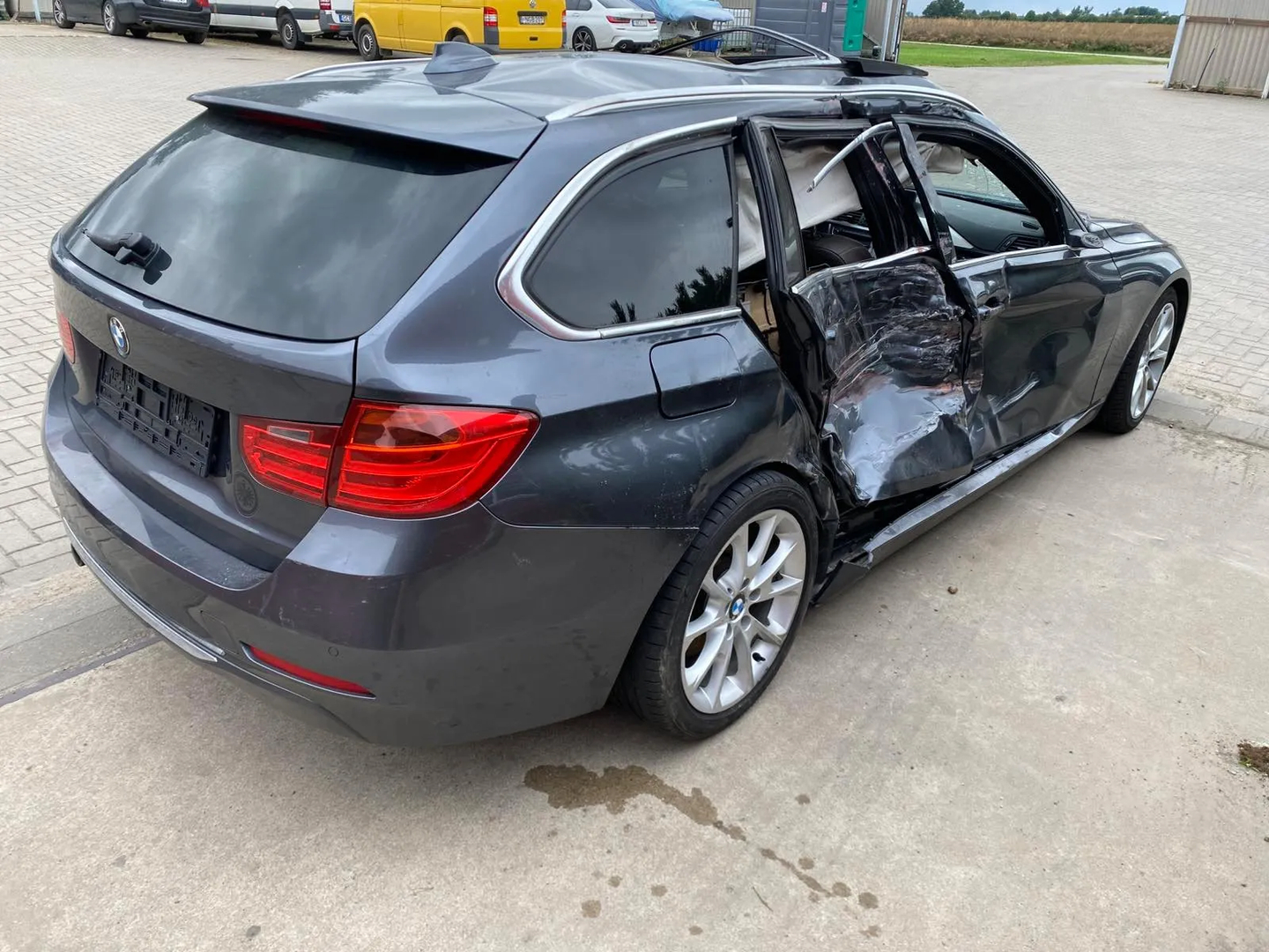 BMW 3 Touring (F31) 330 d xDrive 2013 – 6