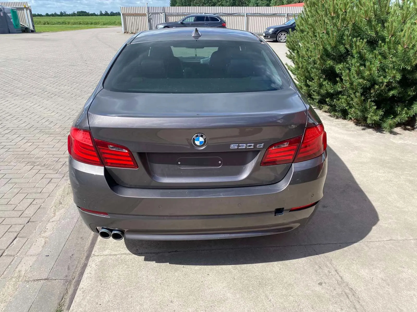 BMW 5 (F10) 530 d xDrive 2011 – 5