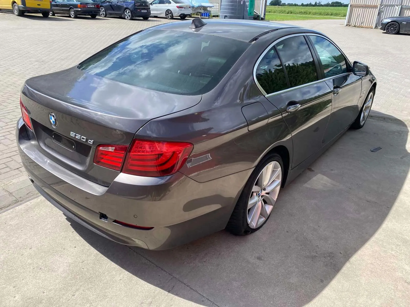 BMW 5 (F10) 530 d xDrive 2011 – 6