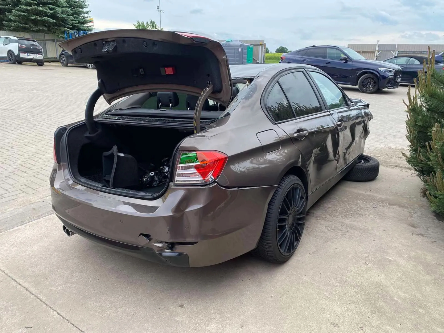 BMW 3 (F30, F80) 330 d 2014 – 6