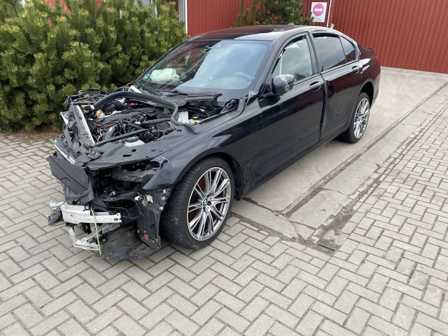 BMW 7 (G11, G12) 730 d 2016 – 3