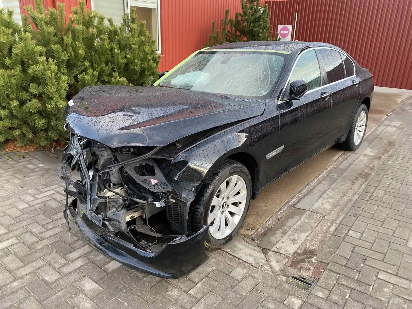 BMW 7 (F01, F02) 730 d 2011