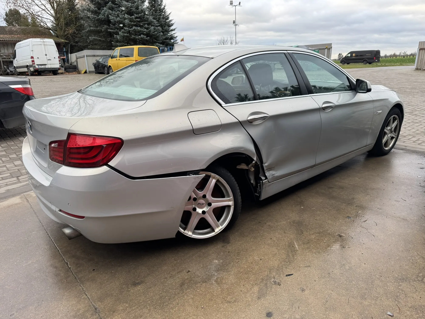 BMW 5 (F10) 535 d 2012 – 9
