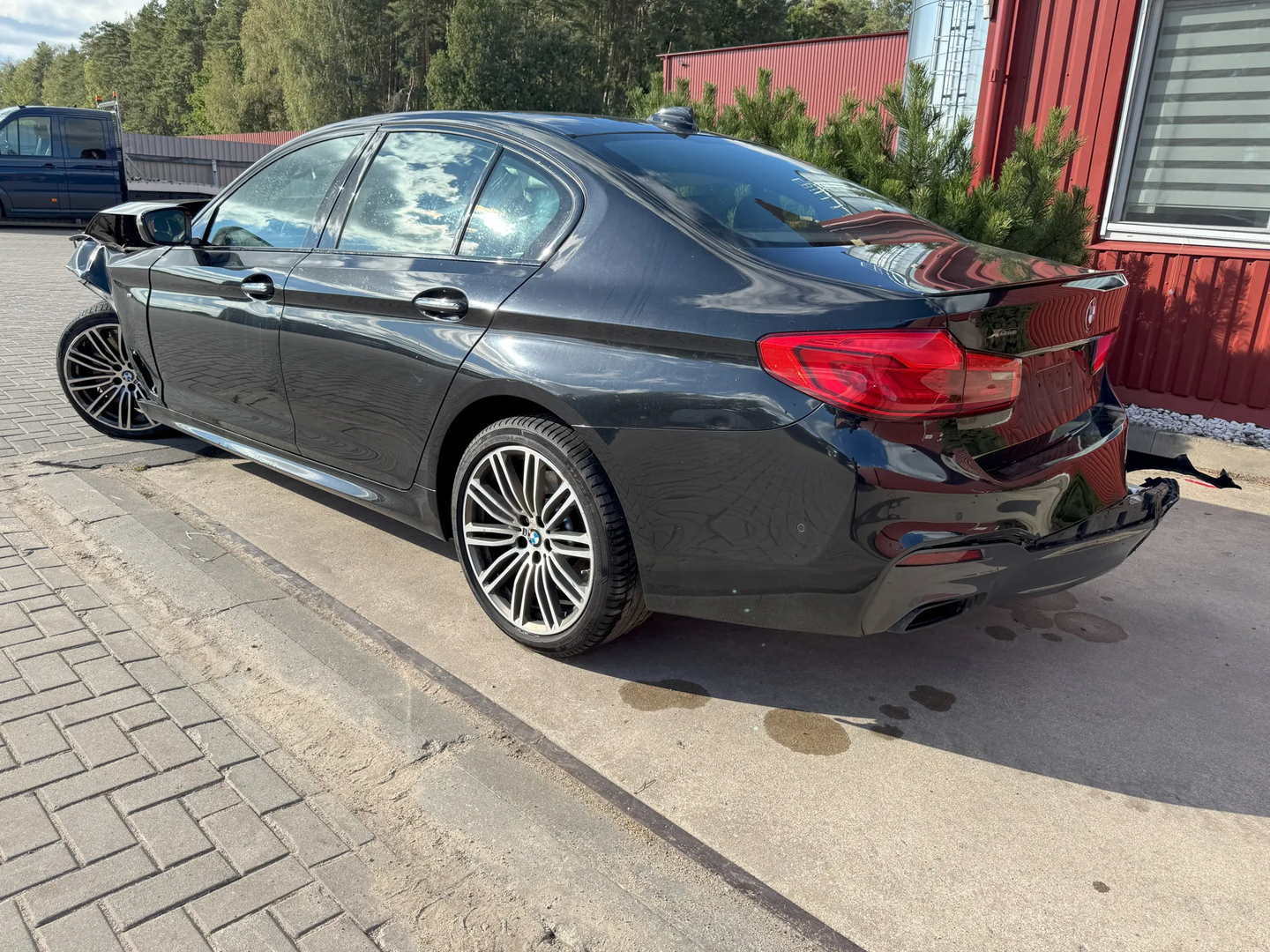 BMW 5 (G30) (2016 - -) M 550 d xDrive 2017 – 4