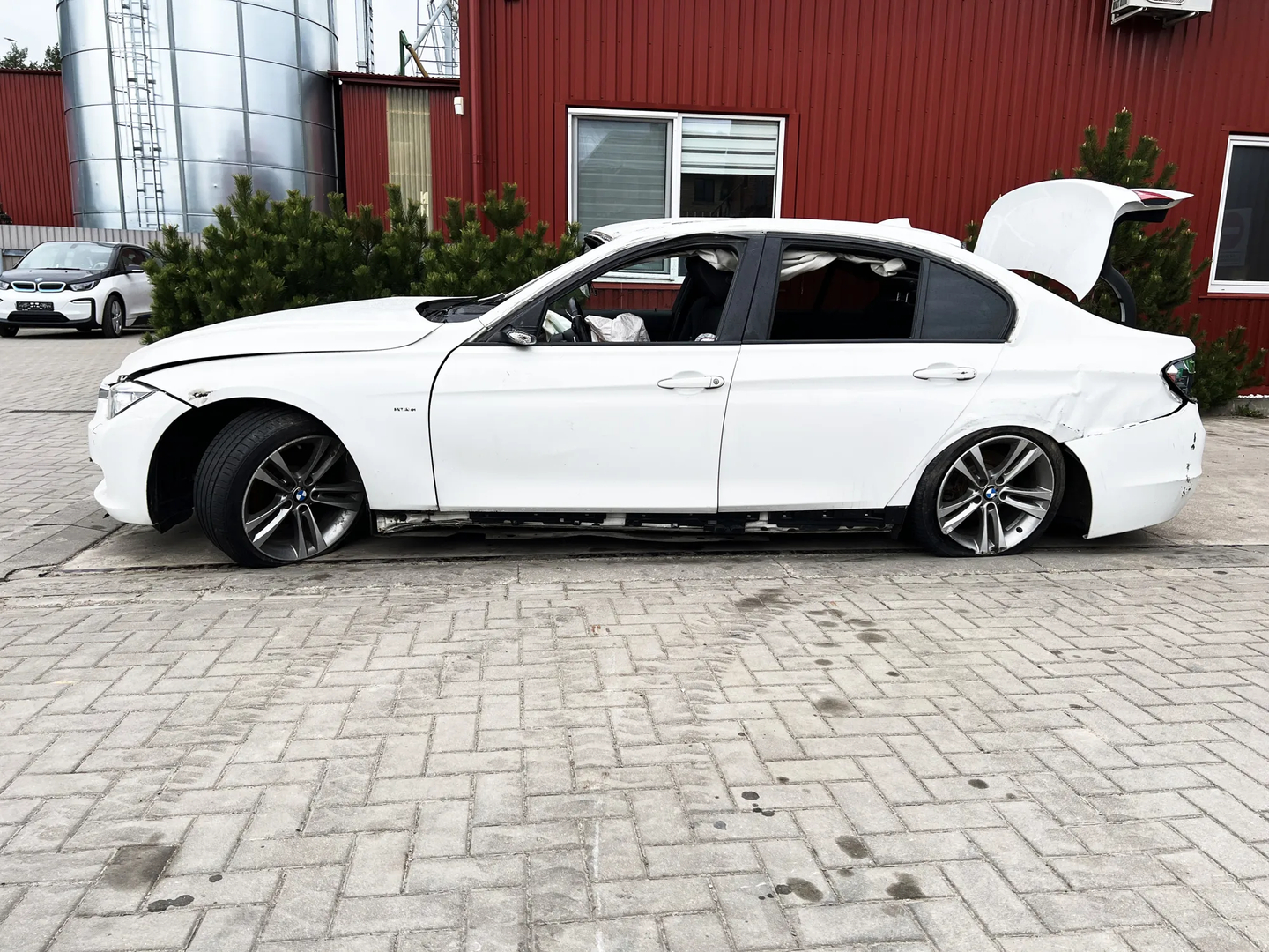 BMW 3 (F30, F80) 320 d 2012 – 5
