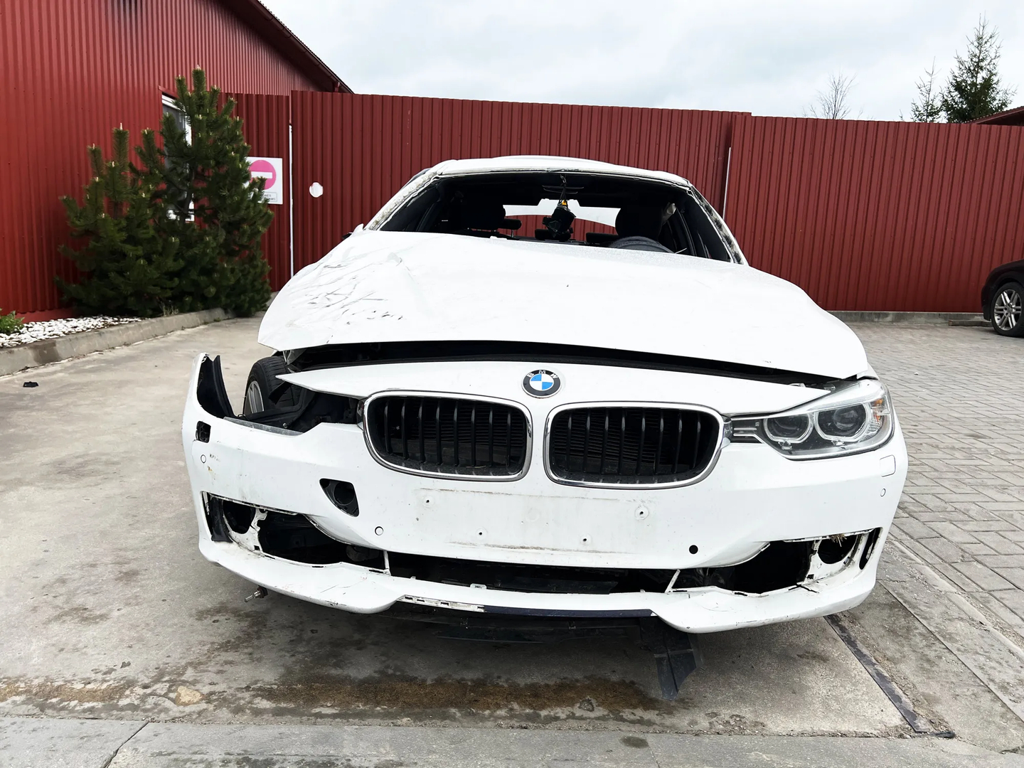 BMW 3 (F30, F80) 320 d 2012 – 4