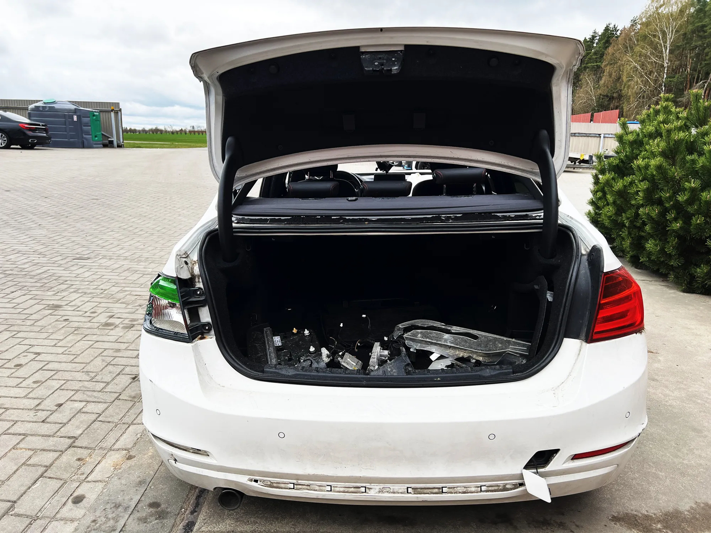 BMW 3 (F30, F80) 320 d 2012 – 7