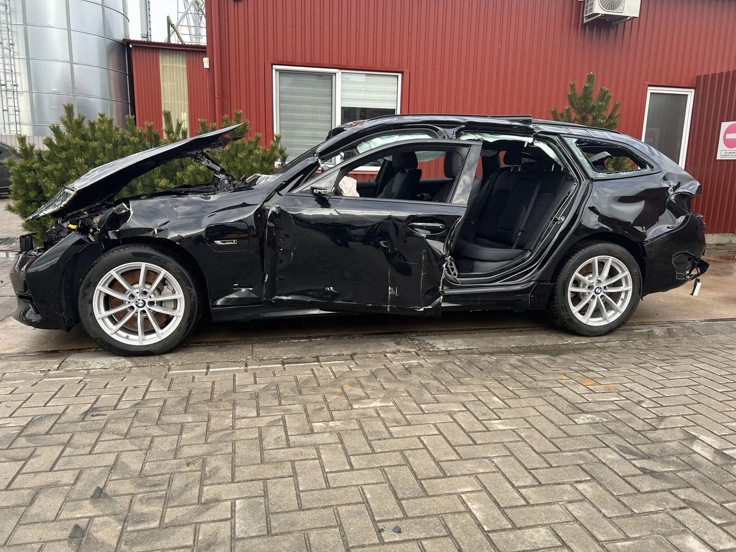 BMW 3 Touring (G21) (2019 - -) 330 e Plug-in-Hybrid 2021 – 7