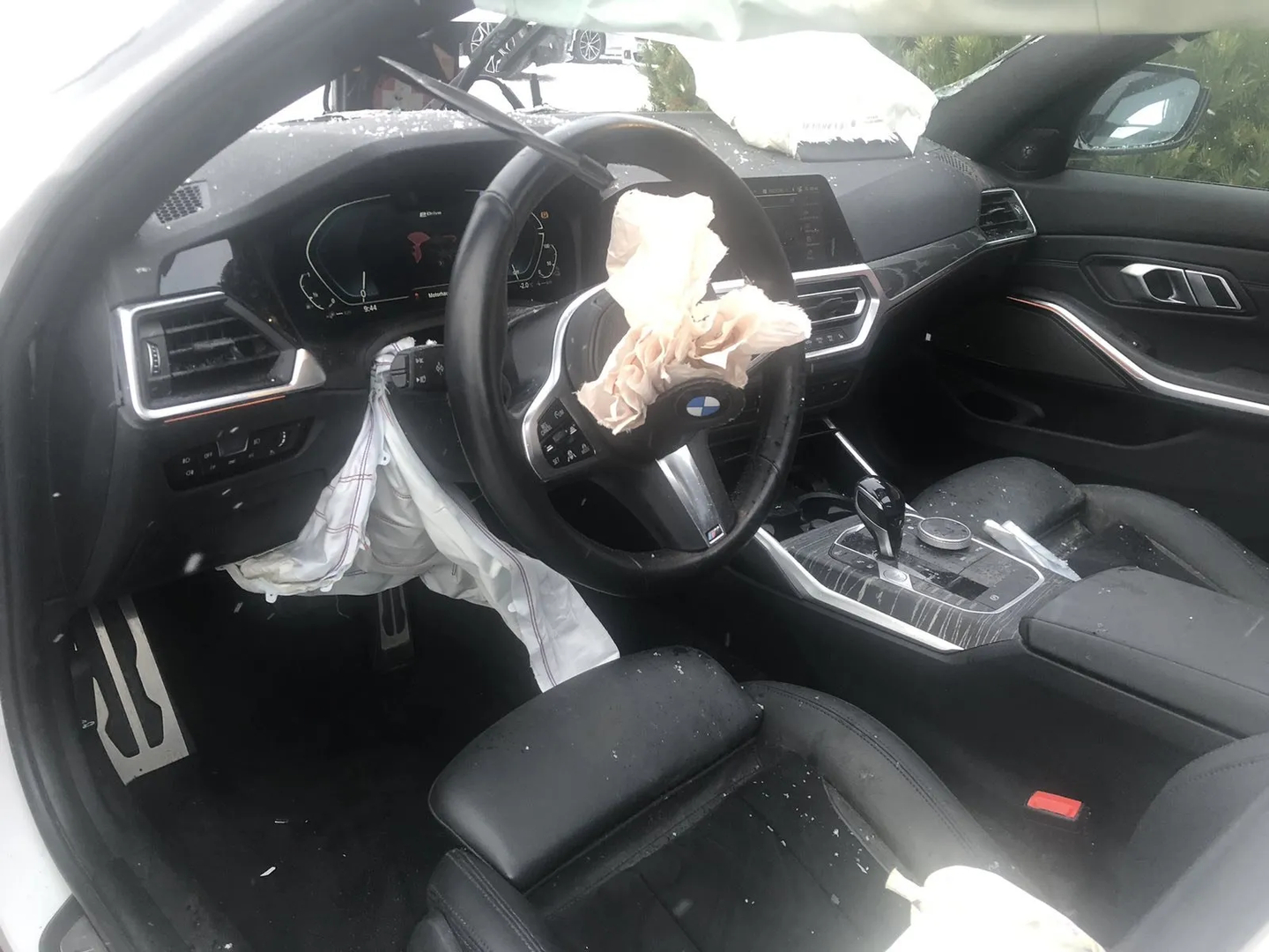 BMW 3 (G20, G28) (2018 - -) 330 e 2021 – 12