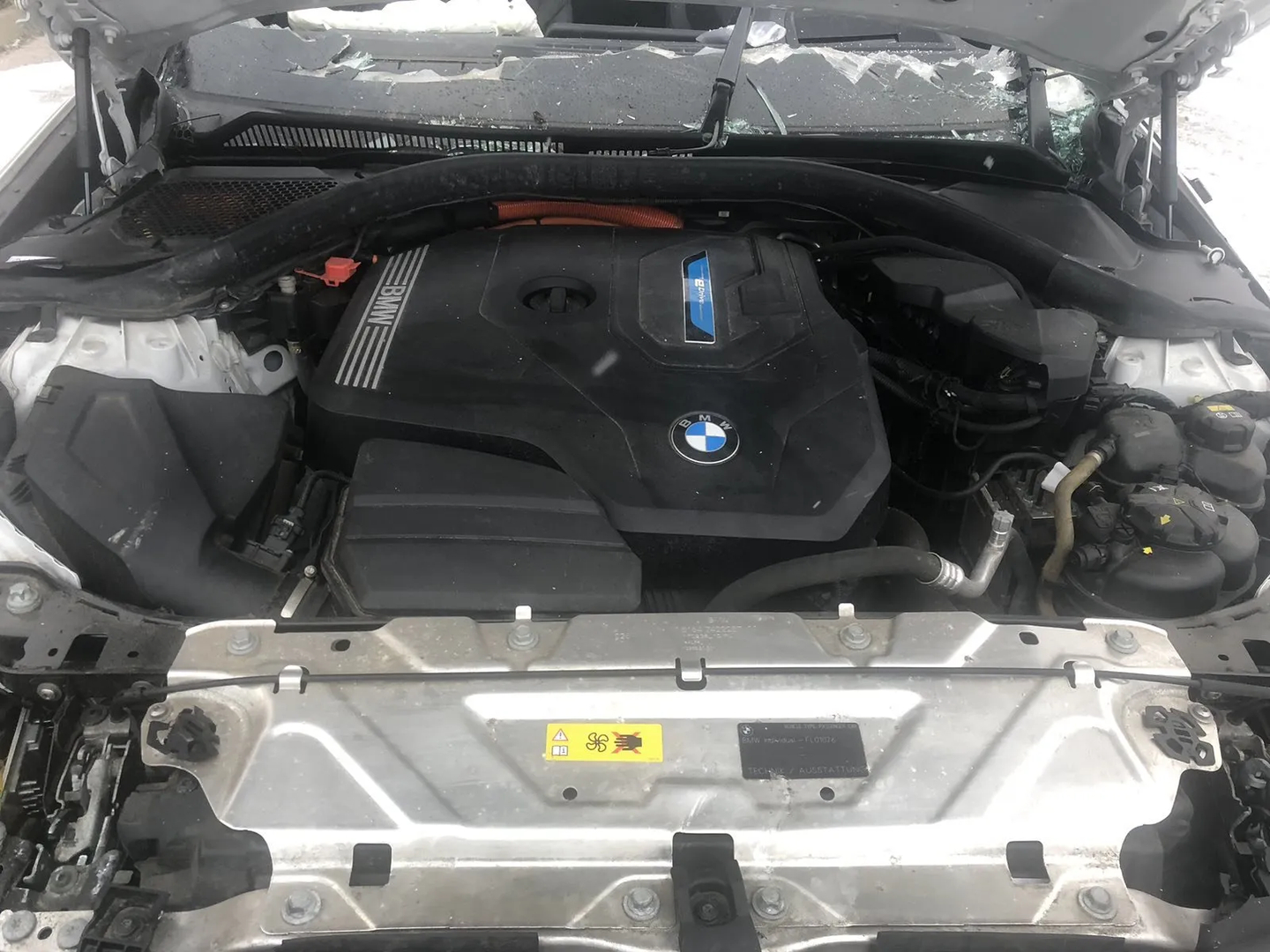 BMW 3 (G20, G28) (2018 - -) 330 e 2021 – 9