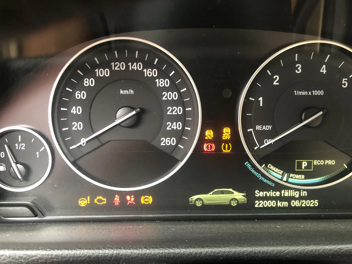 BMW 3 (F30, F80) 320 i Efficient Dynamics 2014 – 12