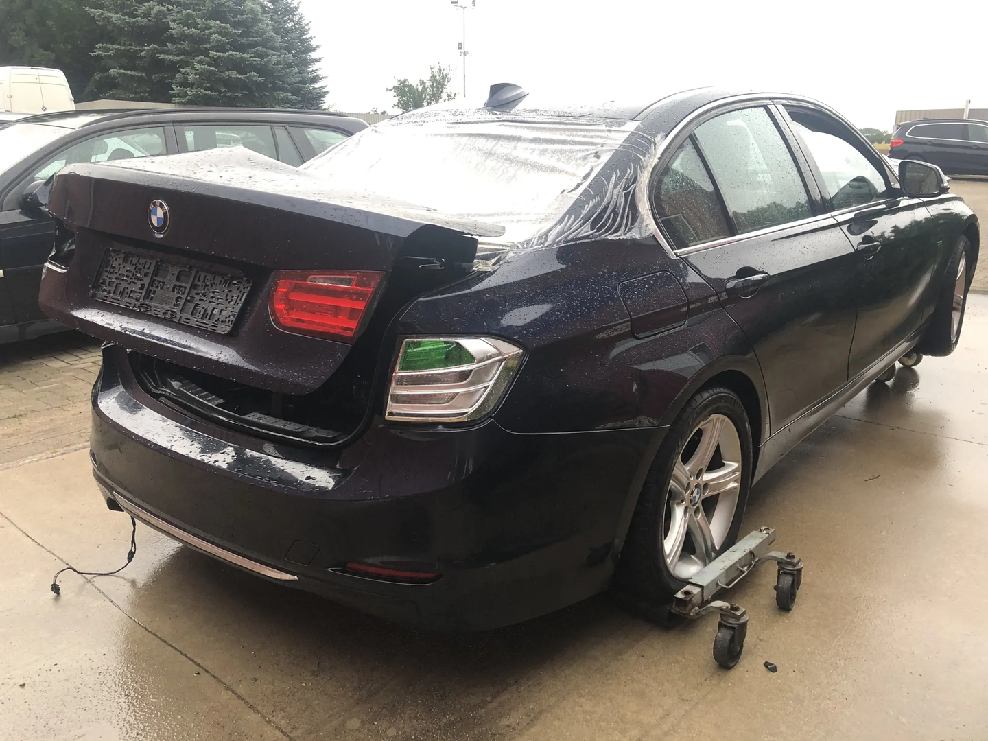 BMW 3 (F30, F80) 320 i Efficient Dynamics 2014 – 6