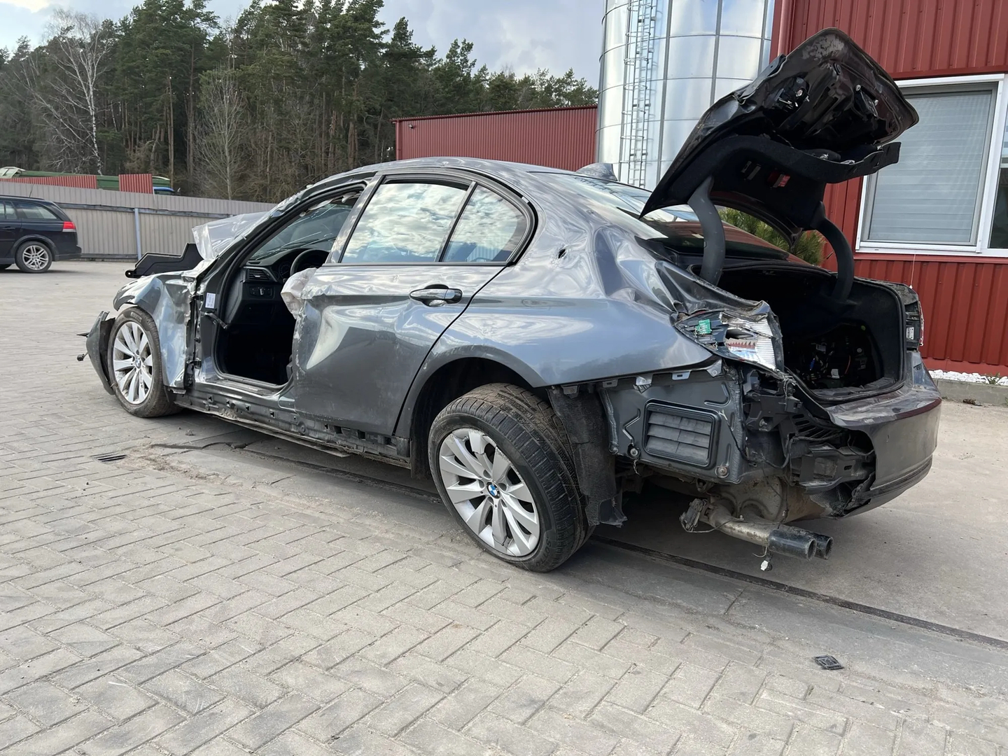 BMW 3 (F30, F80) 328 i xDrive 2012 – 5