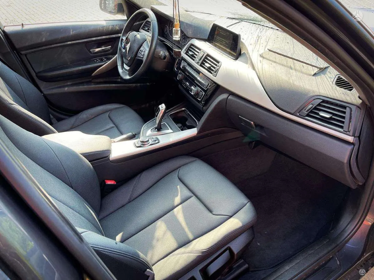 BMW 3 (F30, F80) 318 d 2017 – 4