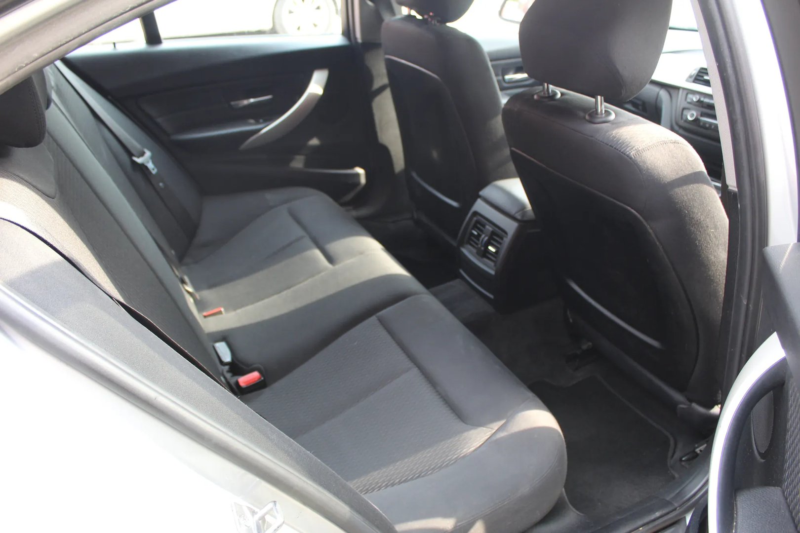 BMW 3 (F30, F80) 320 d Efficient Dynamics 2012 – 10