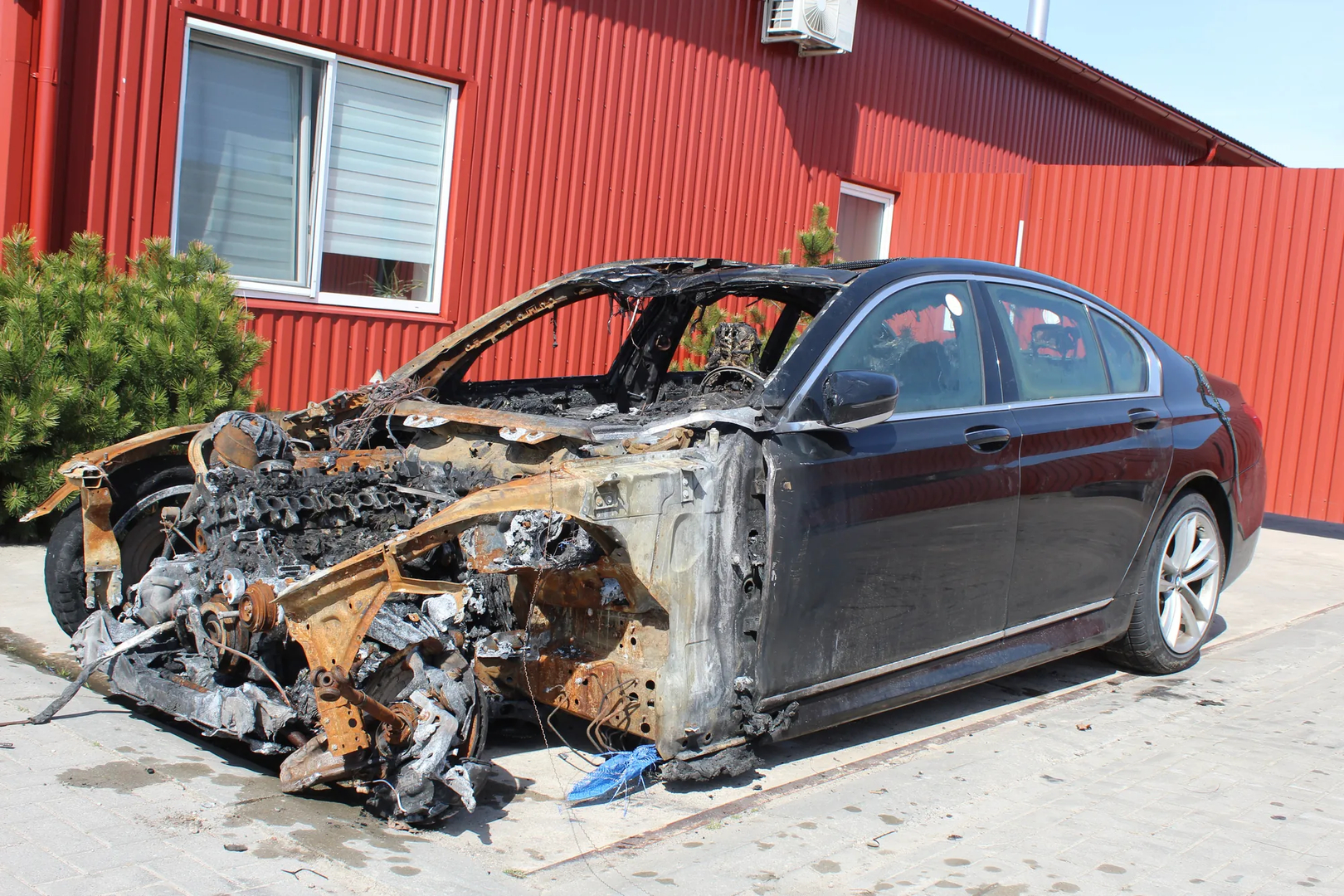 BMW 7 (G11, G12) 740 d, Ld xDrive 2016 – 8