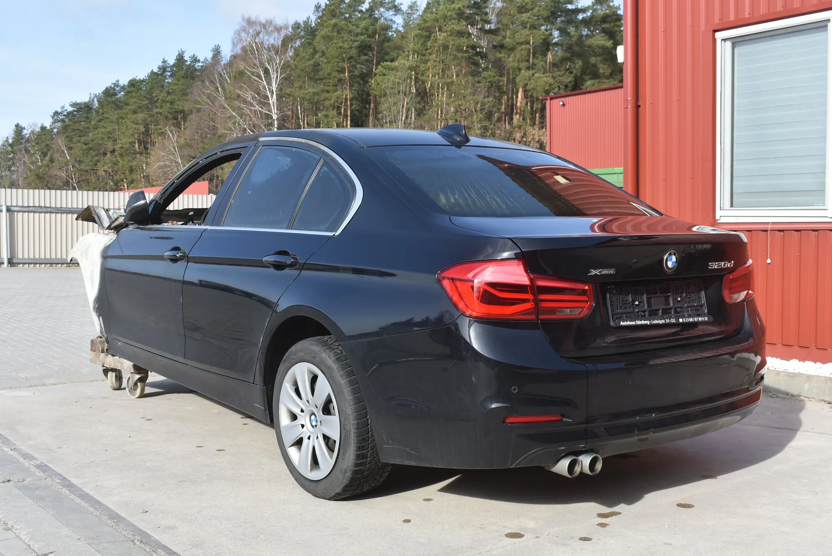 BMW 3 (F30, F80) 320 d xDrive 2017 – 4