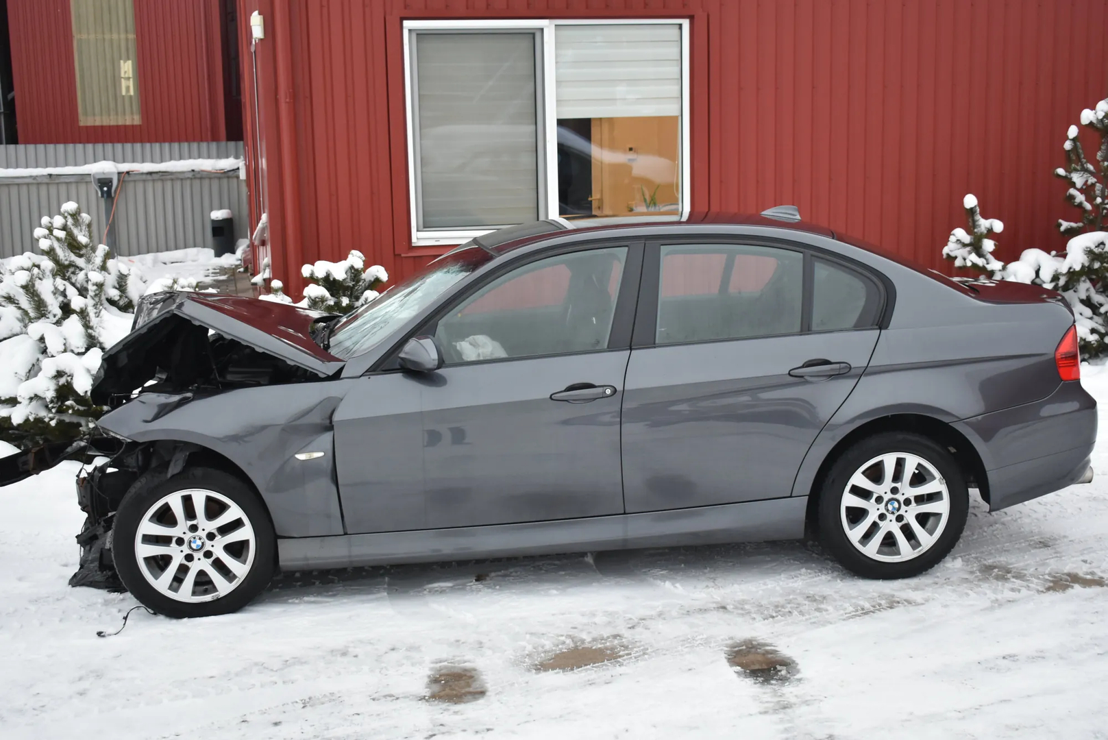 BMW 3 (E90) 318 d 2008 – 3