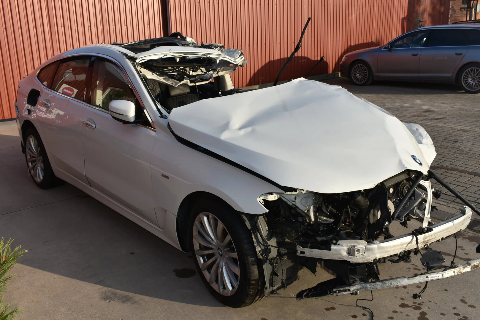 BMW 6 Gran Turismo (G32) (2017 - -) 640 i 2018 – 8