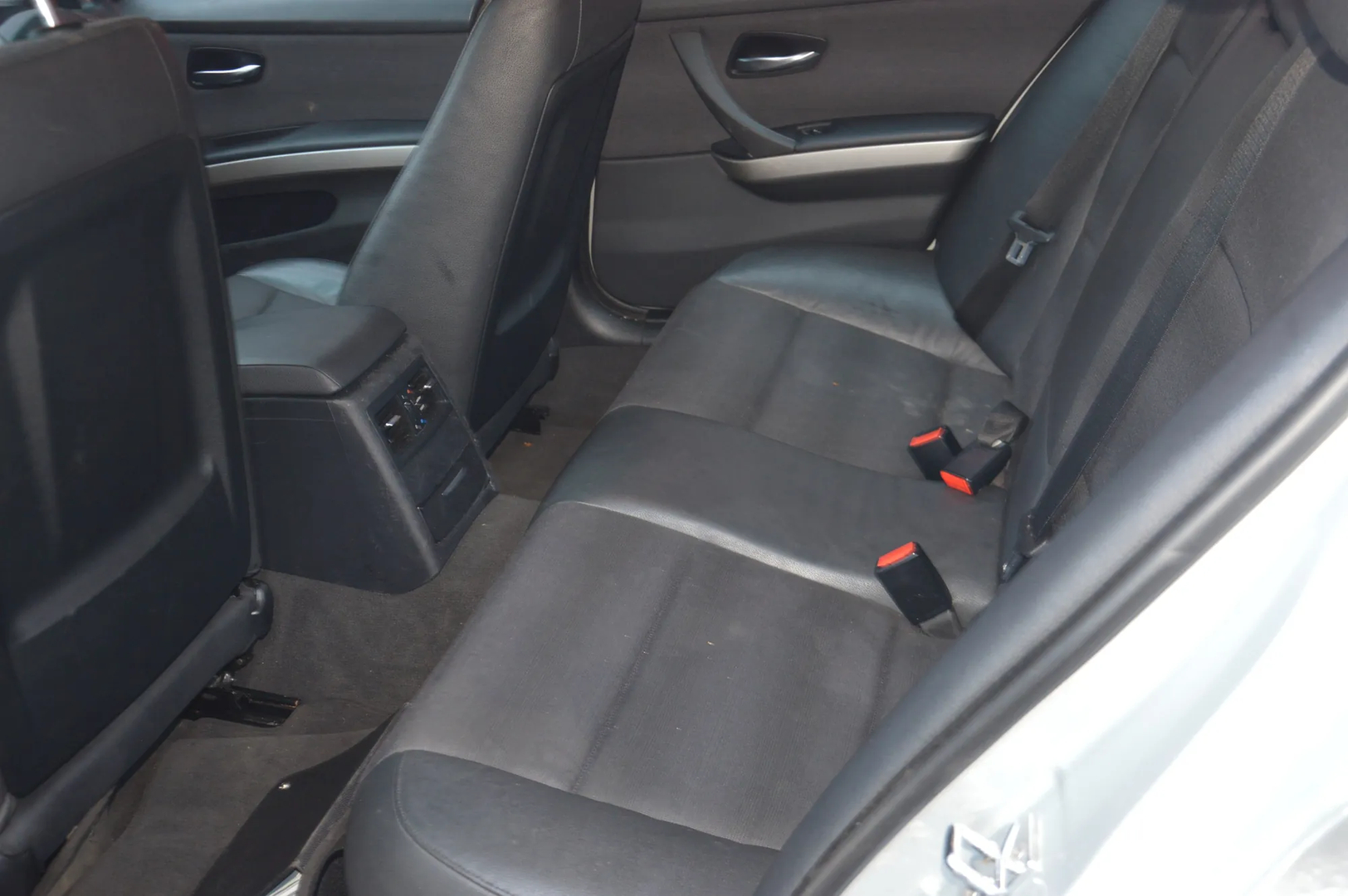 BMW 3 (E90) 320 d 2007 – 9
