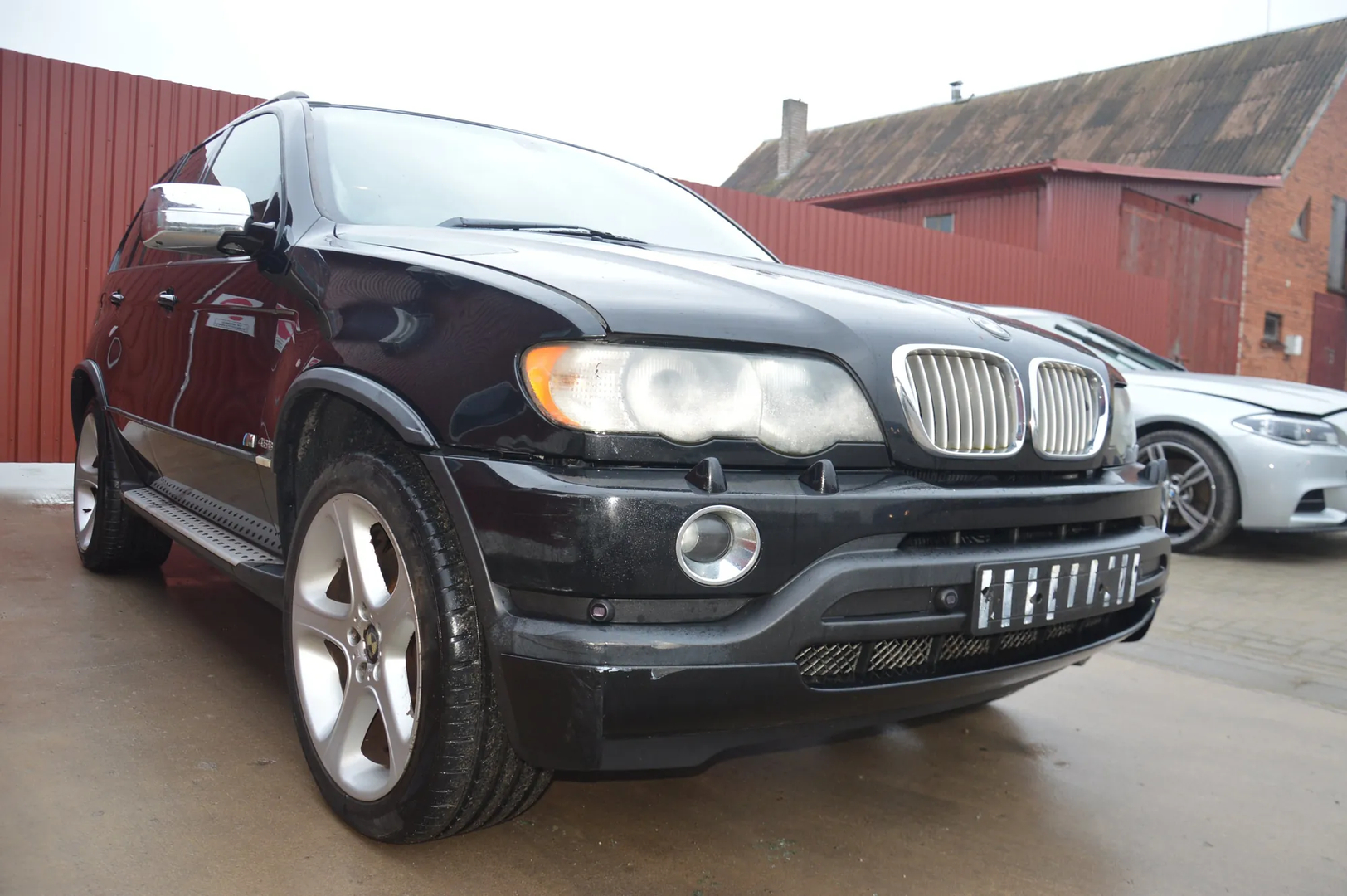 BMW X5 (E53) 4.6 is 2002 – 7